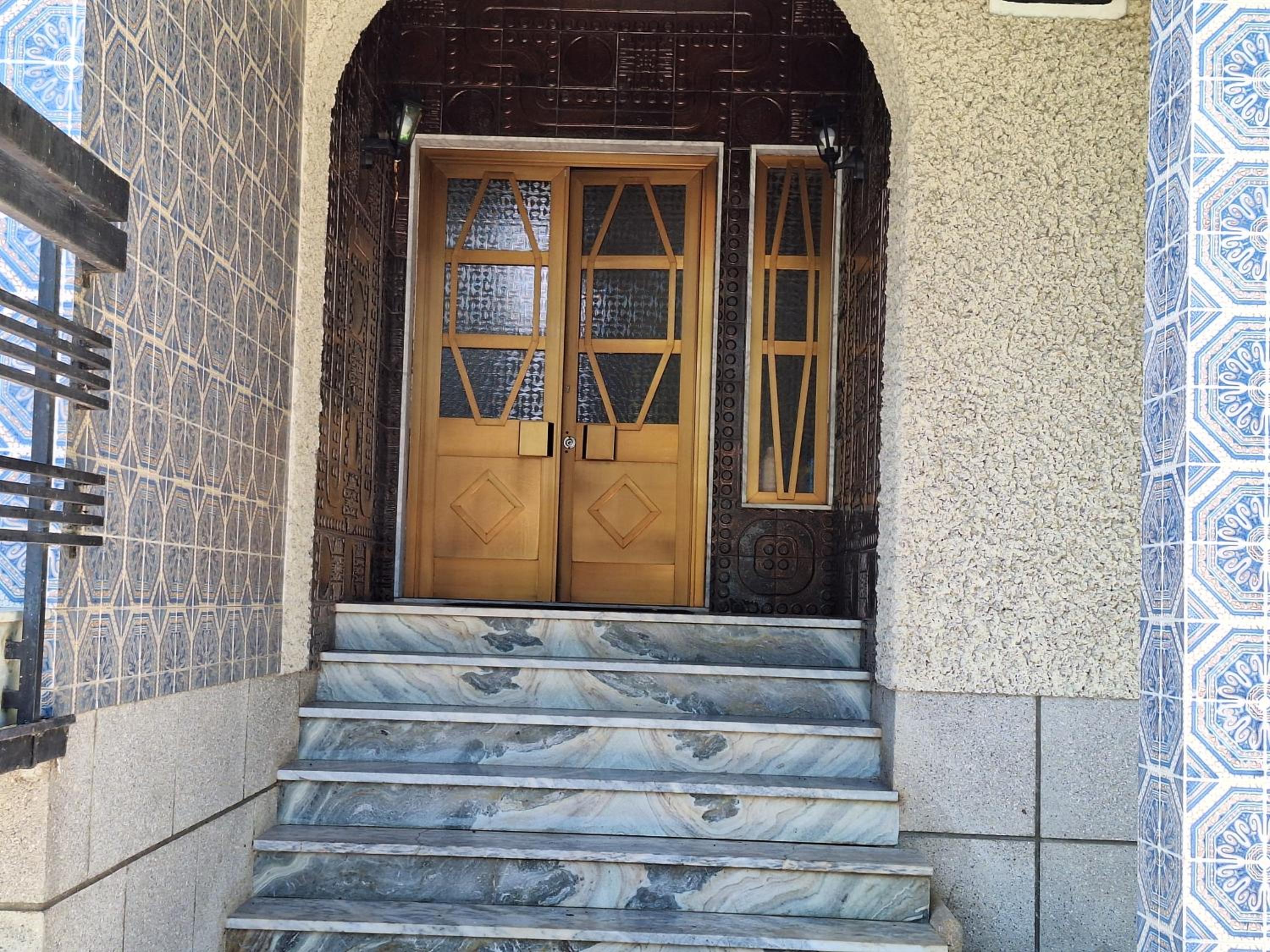 Deluxe Double Room with Balcony photo 2