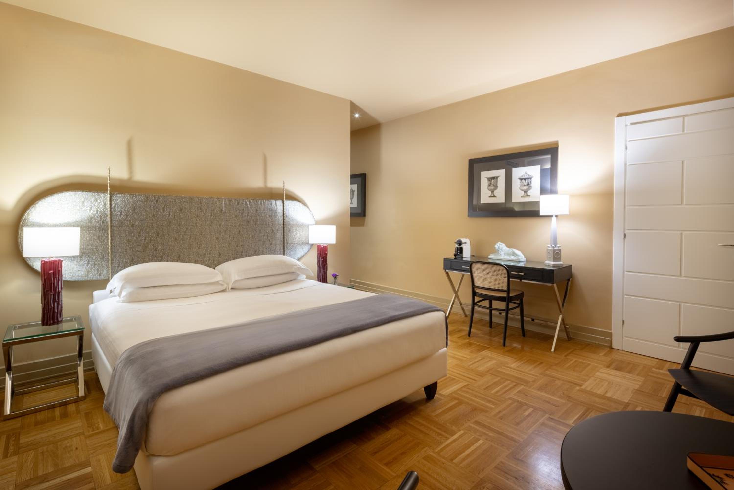 Deluxe Double Room - Photo 1