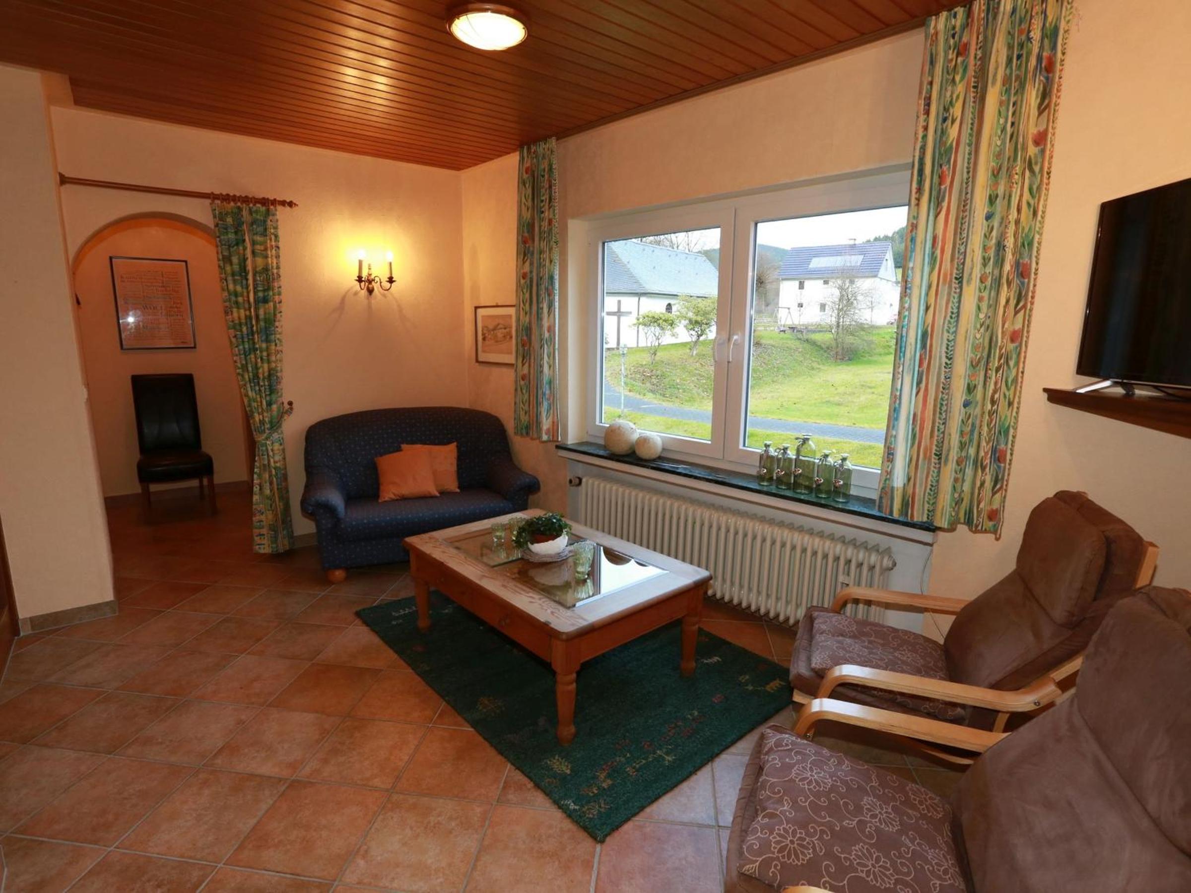 Two-Bedroom Deluxe Apartment with Garden View photo 1