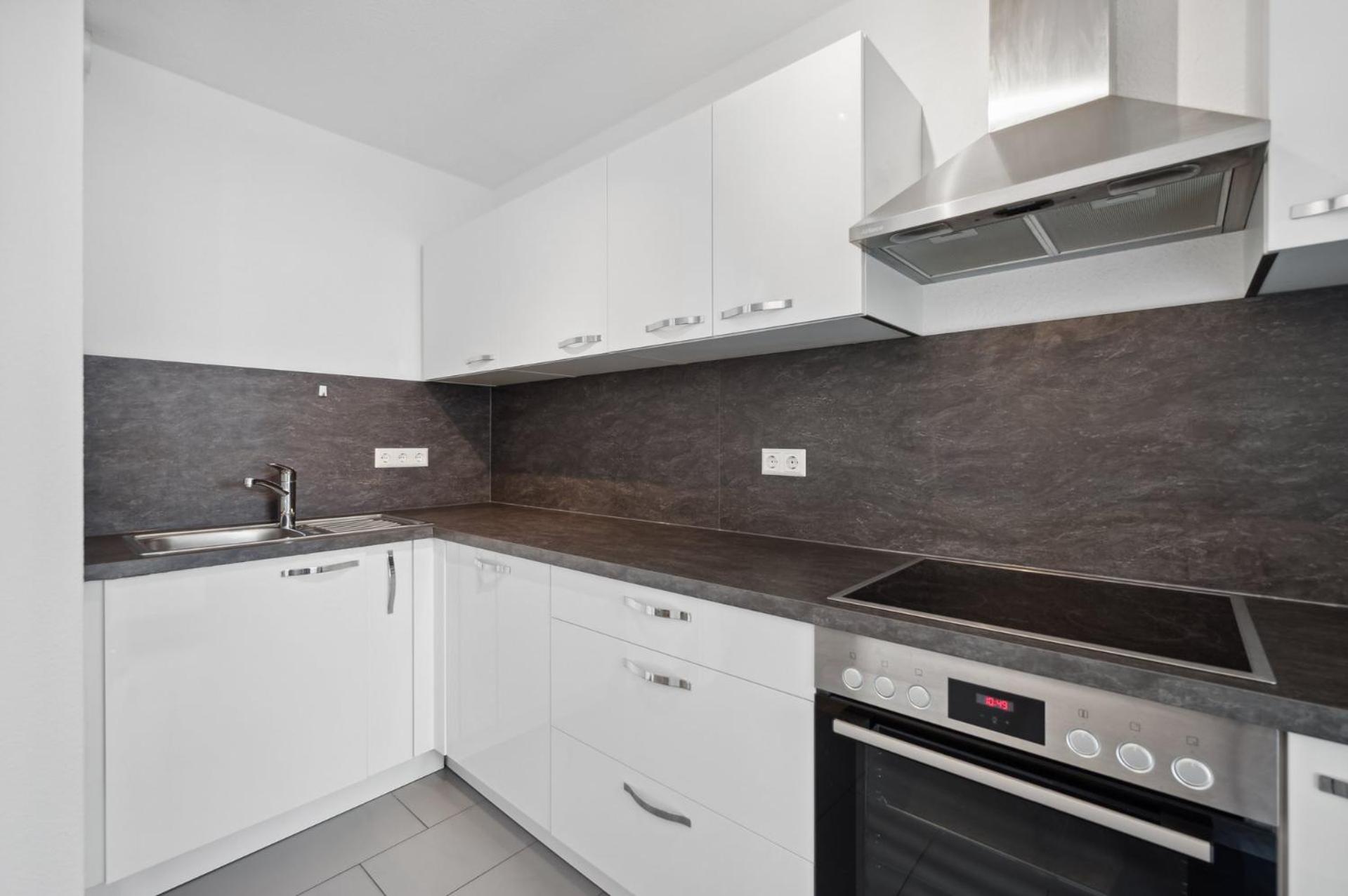 Four-Bedroom Luxury Apartment photo 3