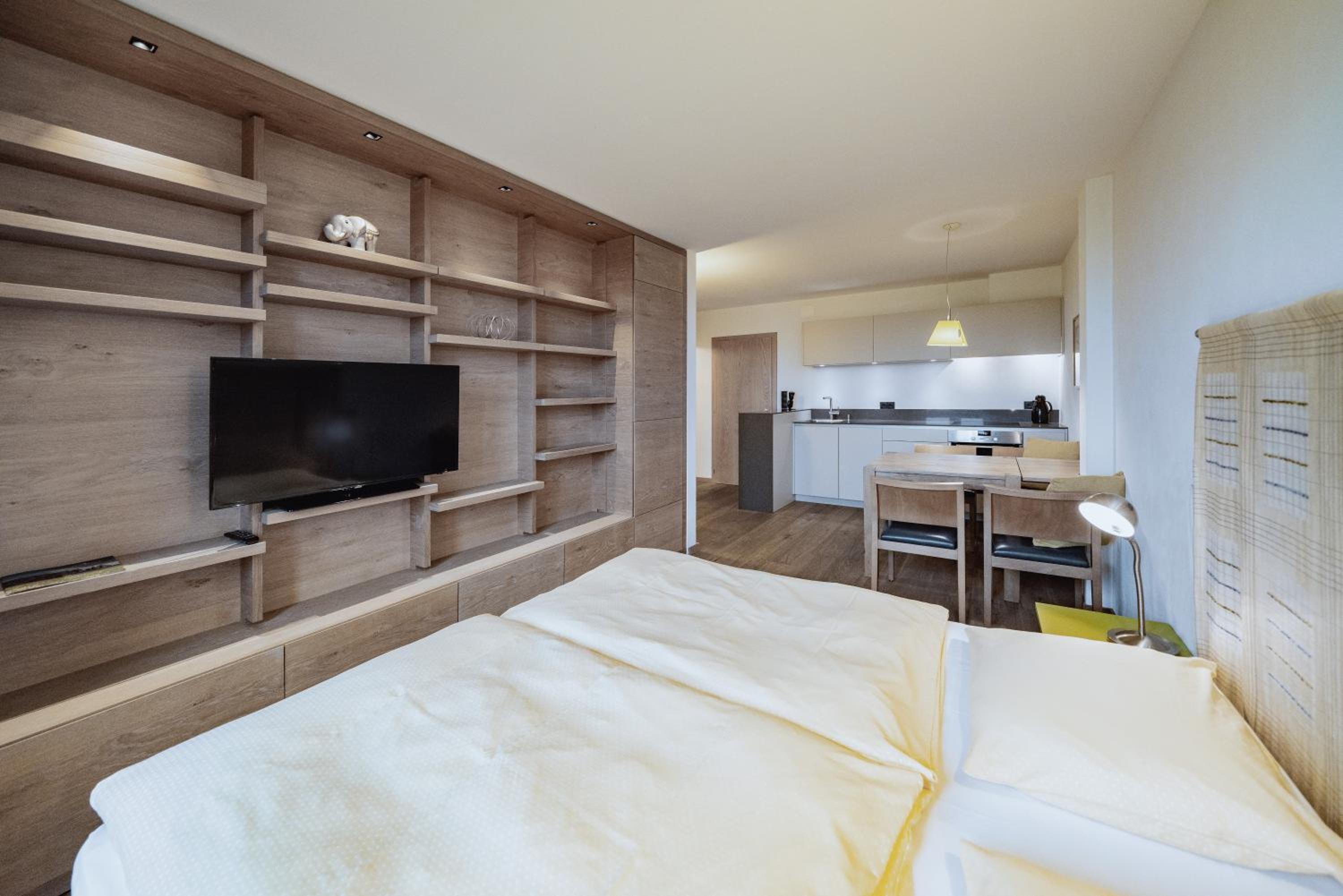 Family Room with Balcony - Photo 3