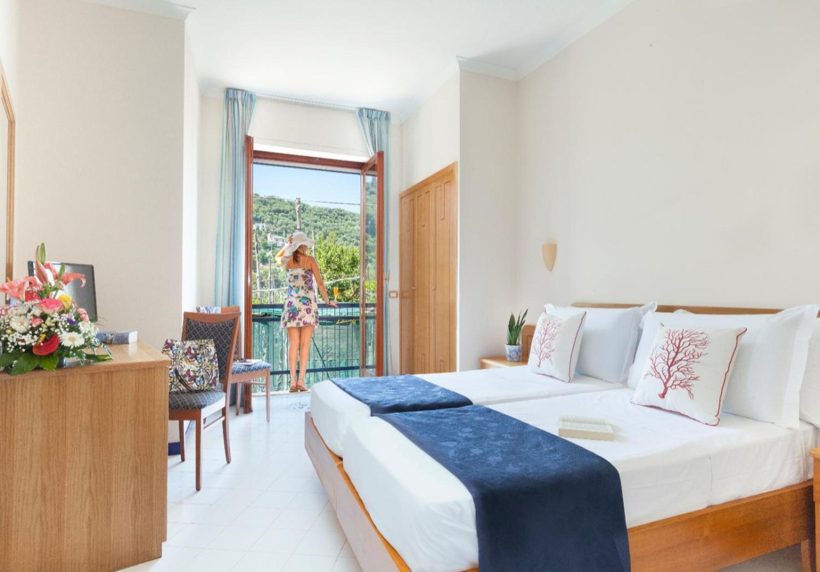 Standard Double Room - Photo 7