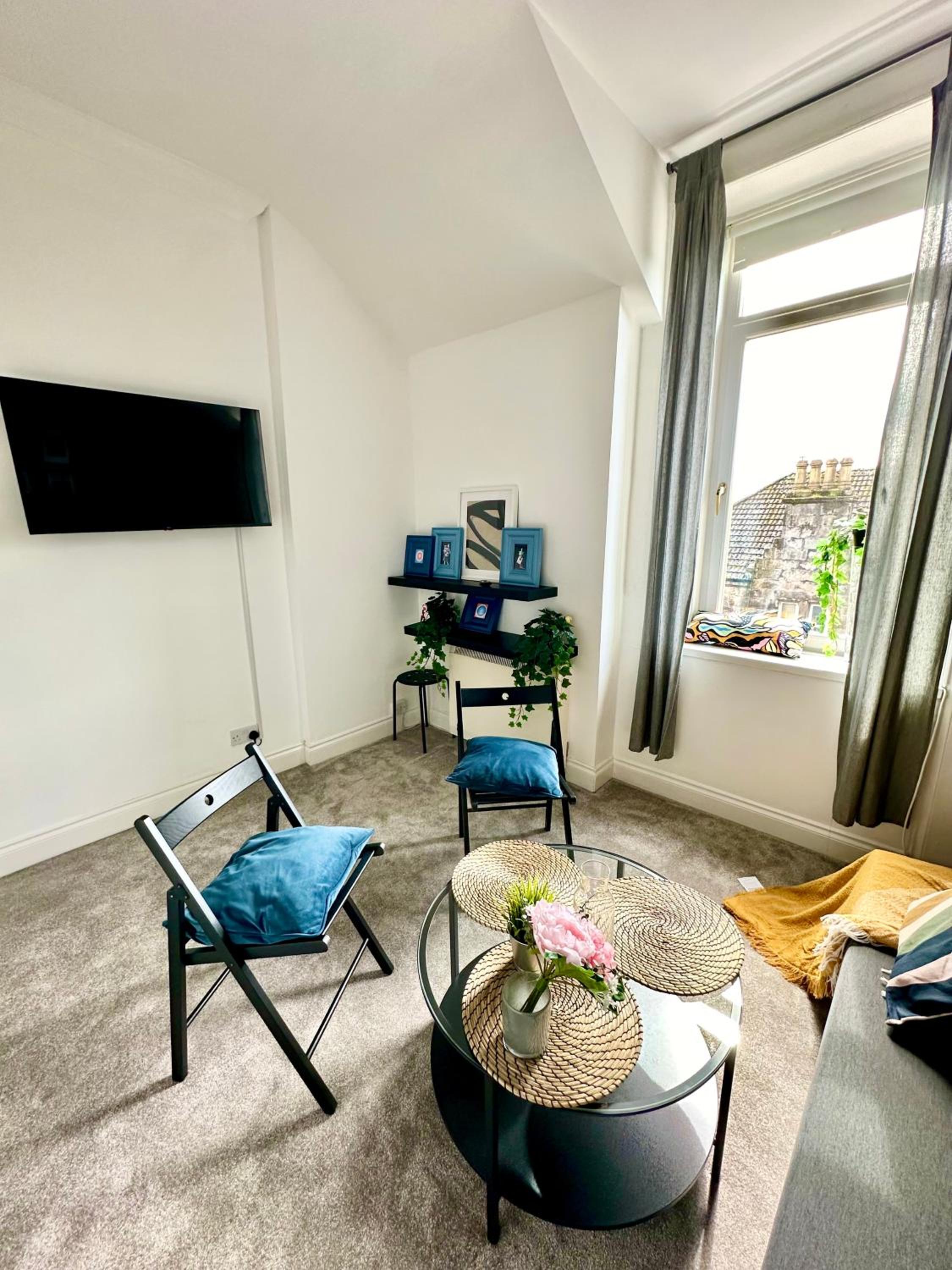 One-Bedroom Family Apartment photo 2