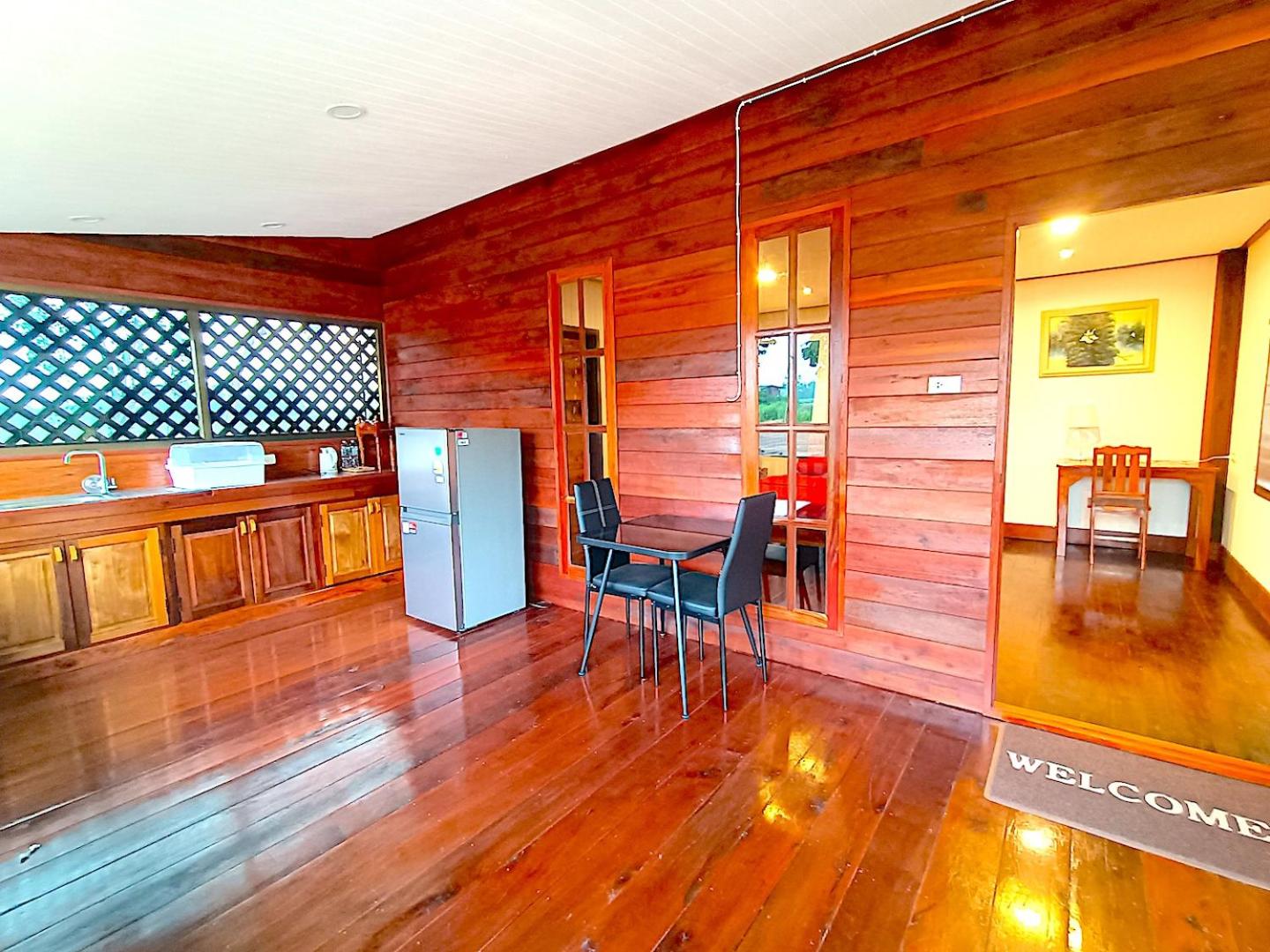 One-Bedroom Chalet - Photo 3