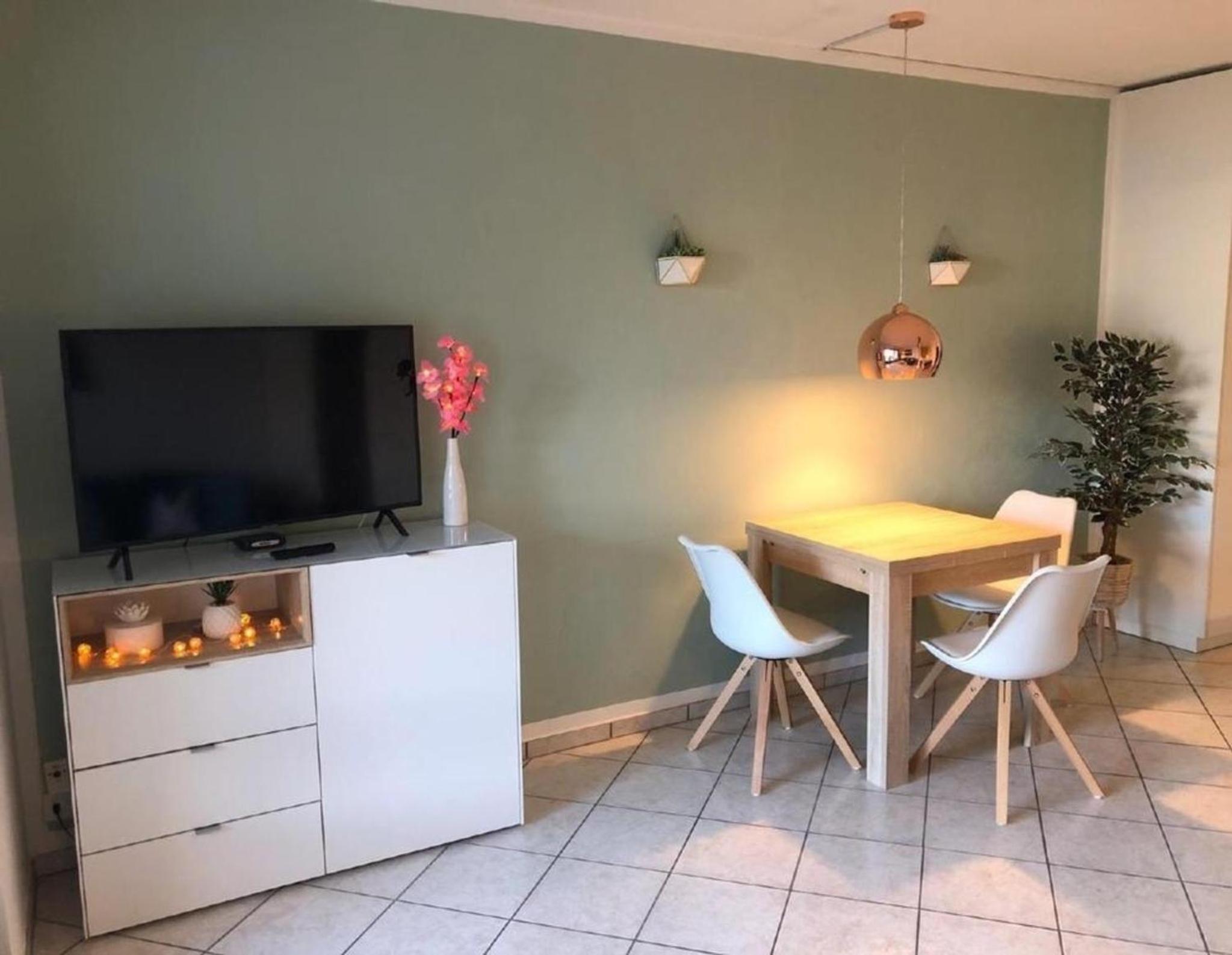 Apartment photo 2