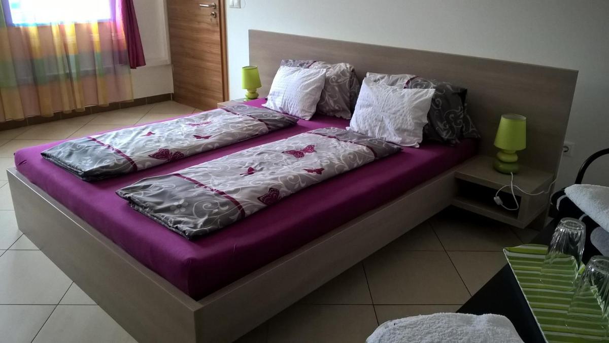 Deluxe King Room photo 3