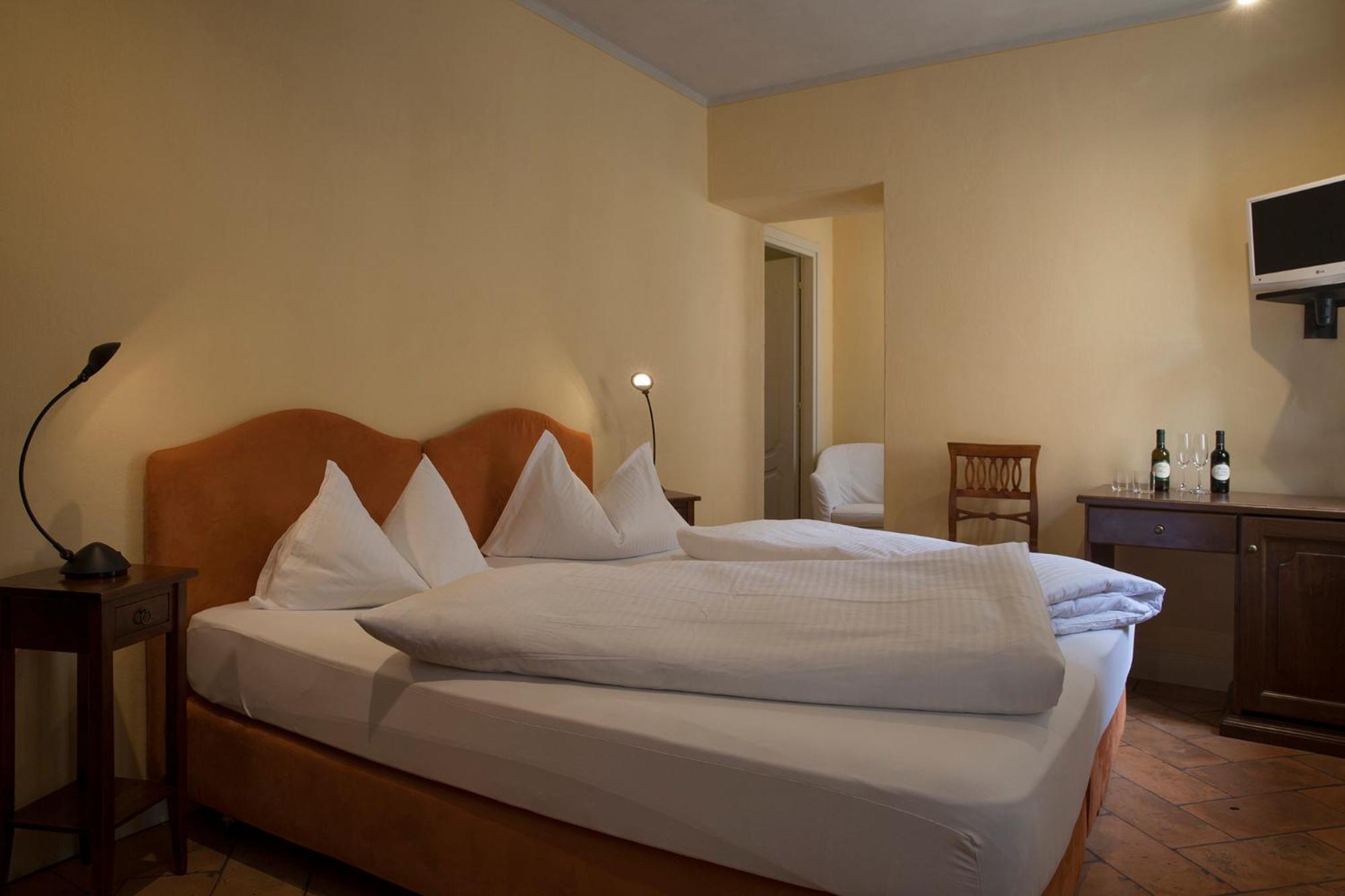 Double Room - Photo 1