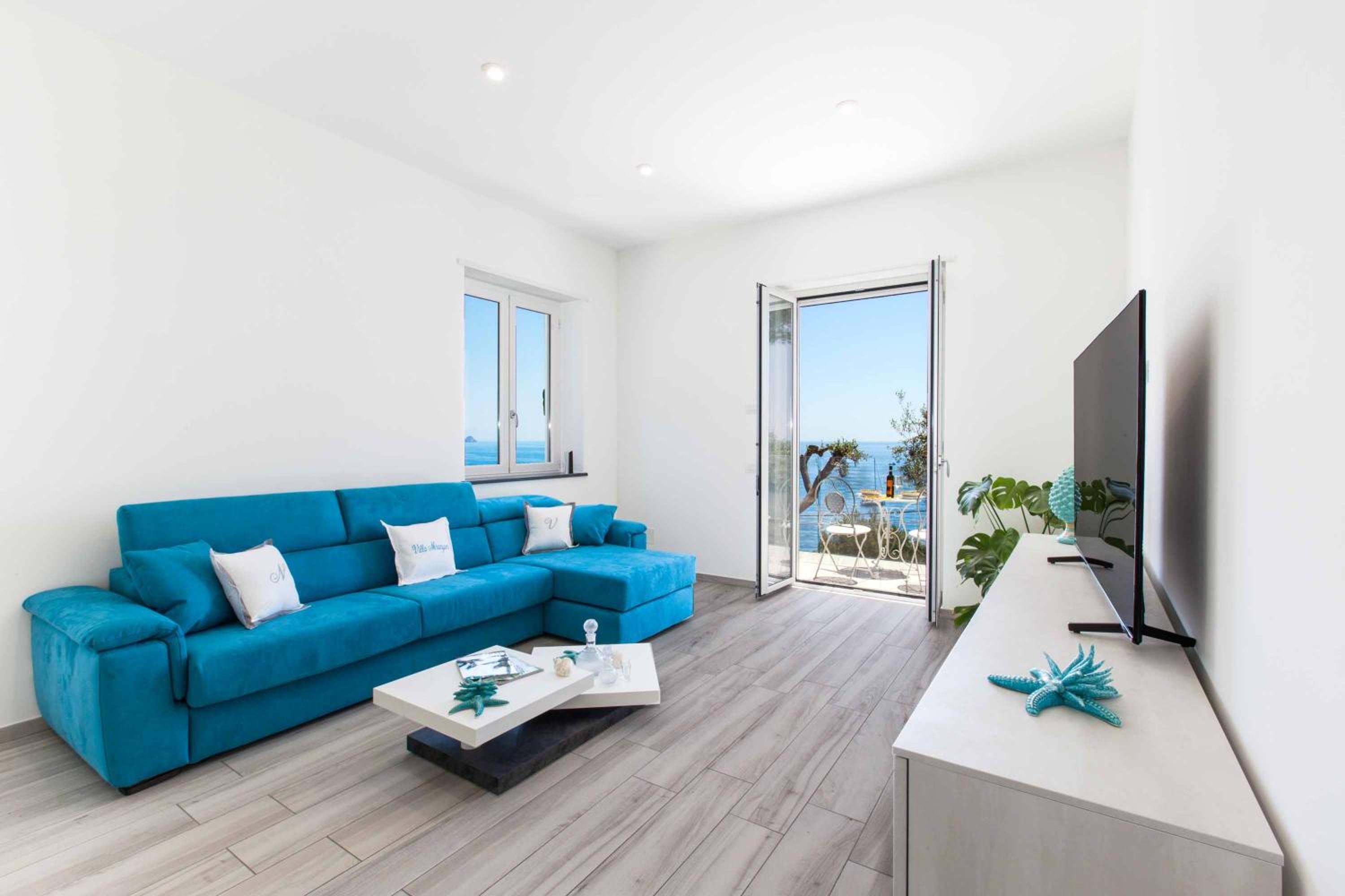 Six-Bedroom Villa 