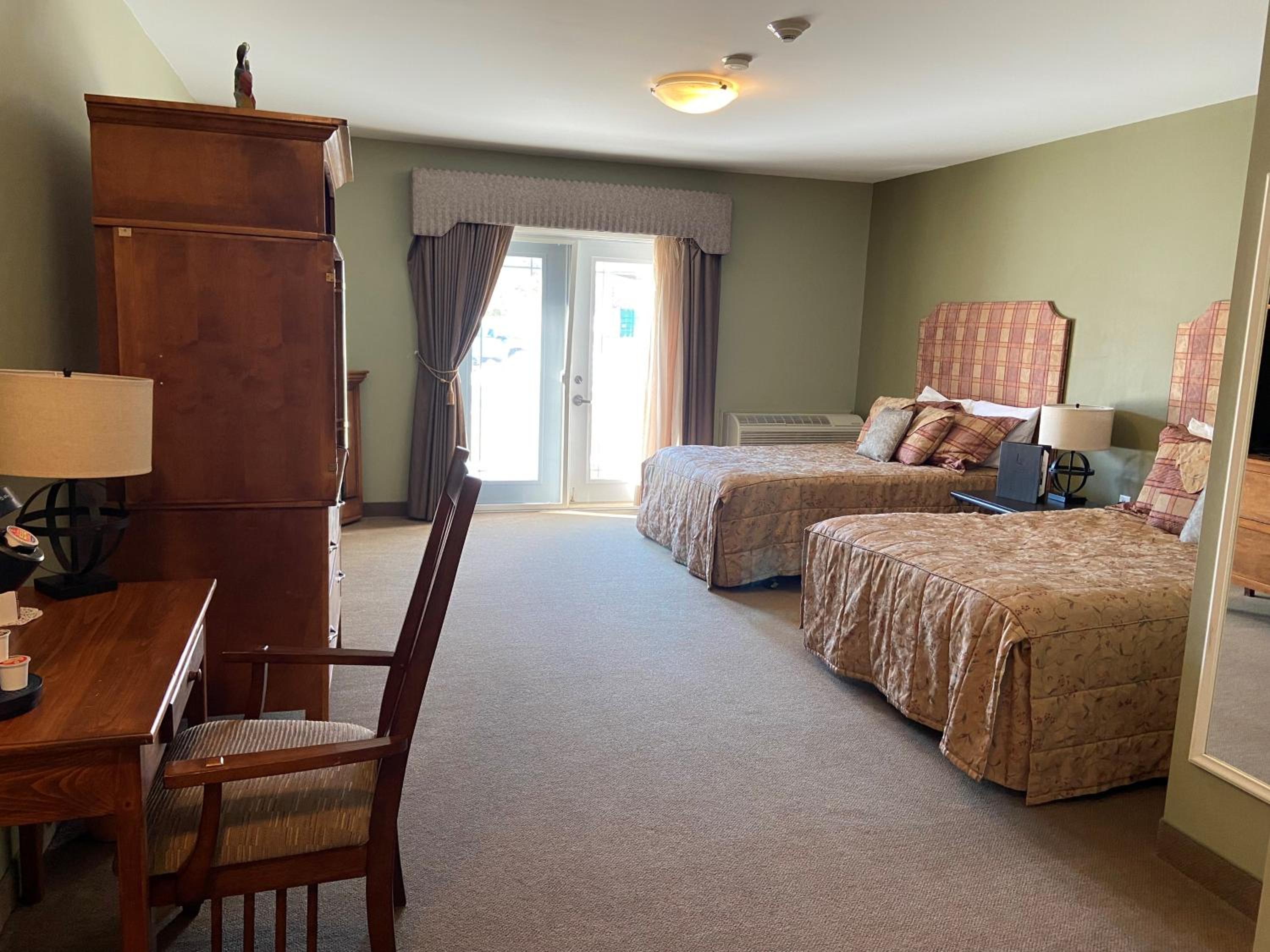Double Room with Two Double Beds photo 2