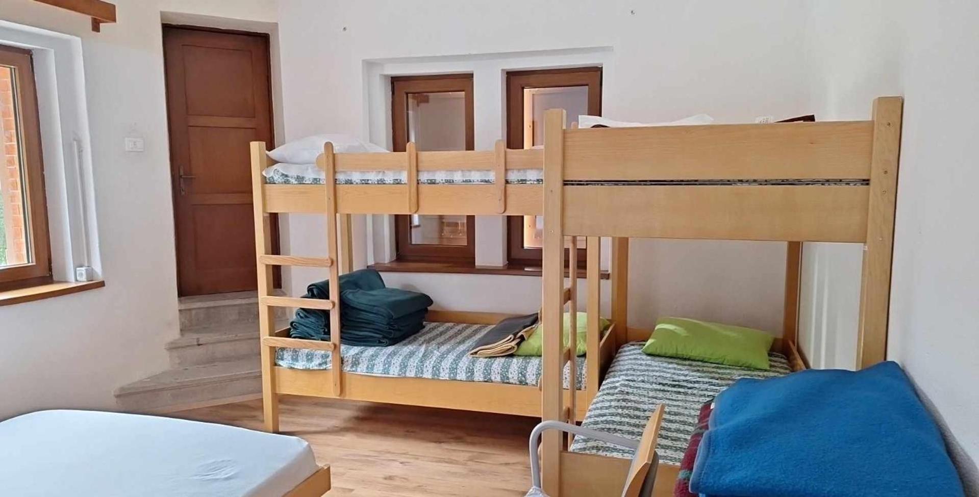 Bed In 8-Bed Dormitory Room photo 1