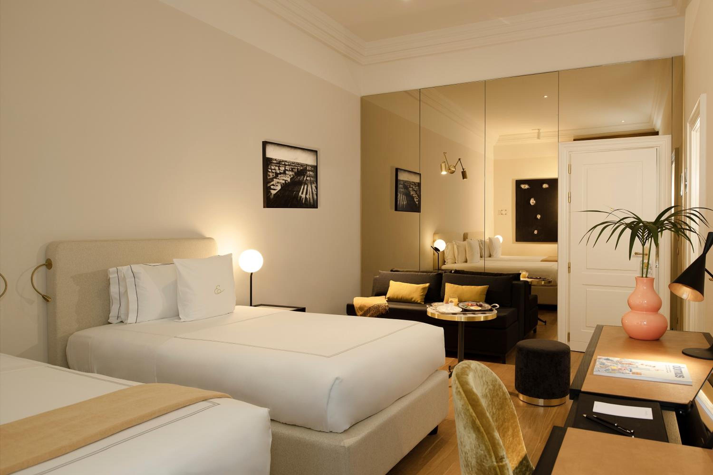 Luxury Triple Room photo 2