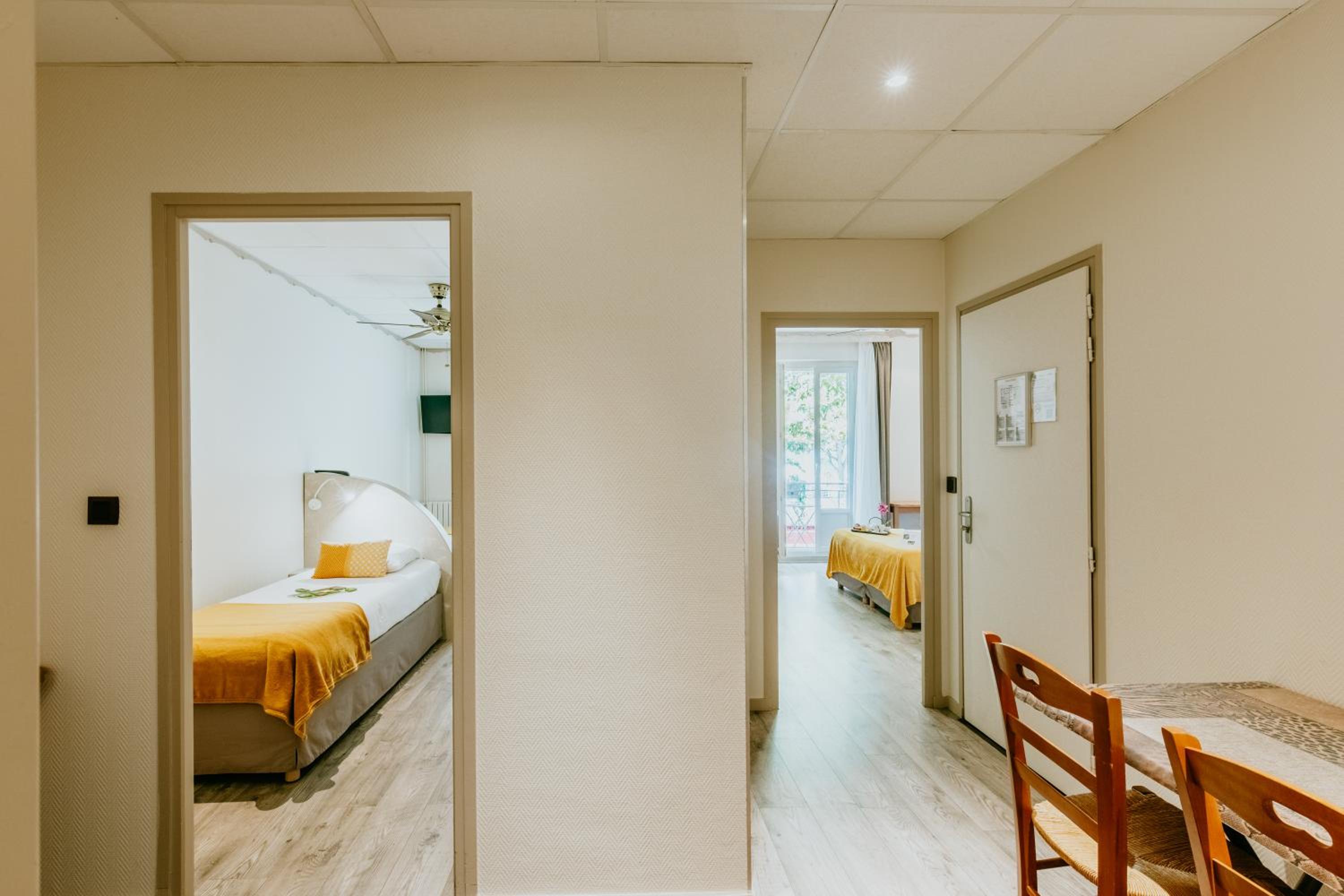 Comfort Family Suite (4 Adults) - Photo 2