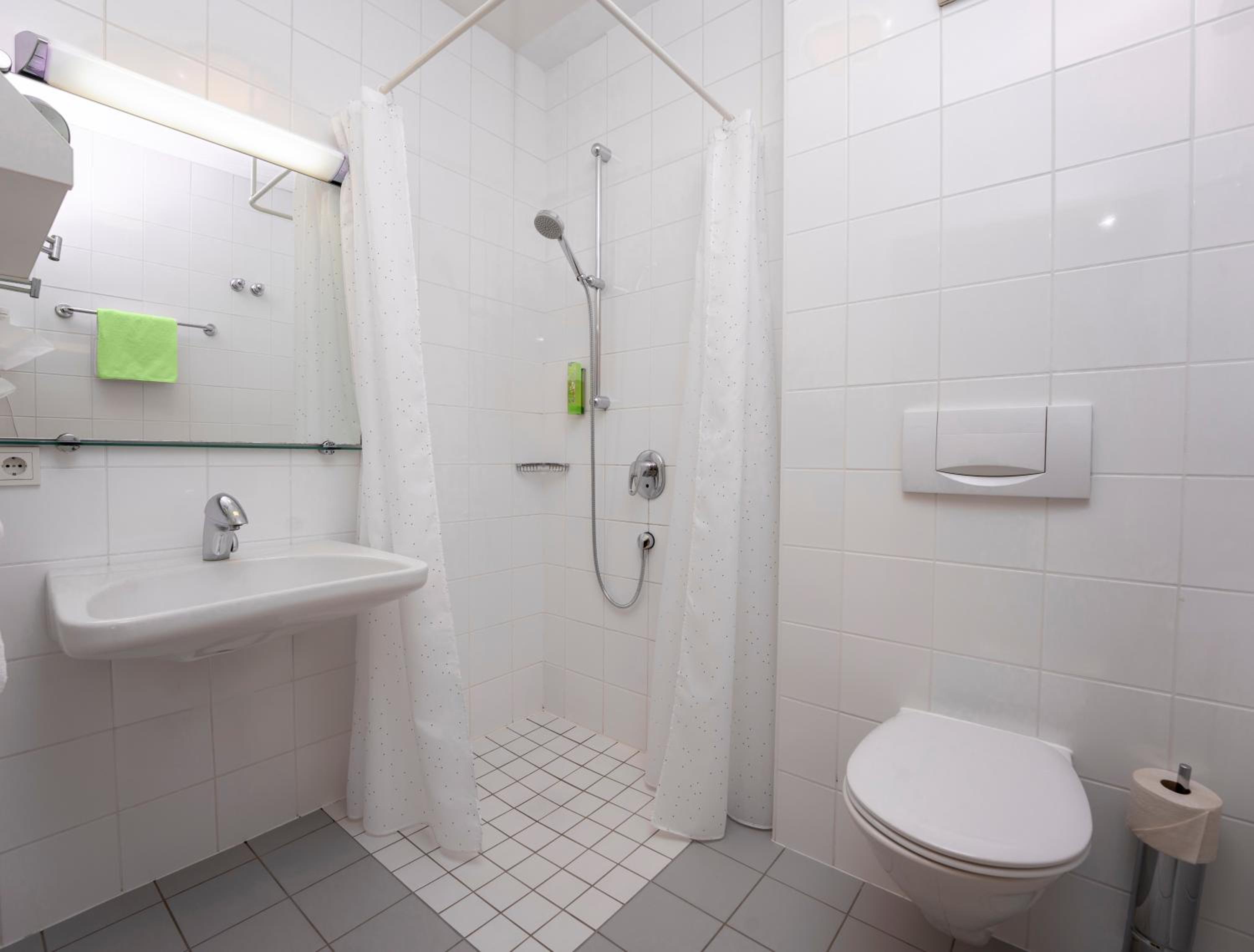 Single Room photo 3