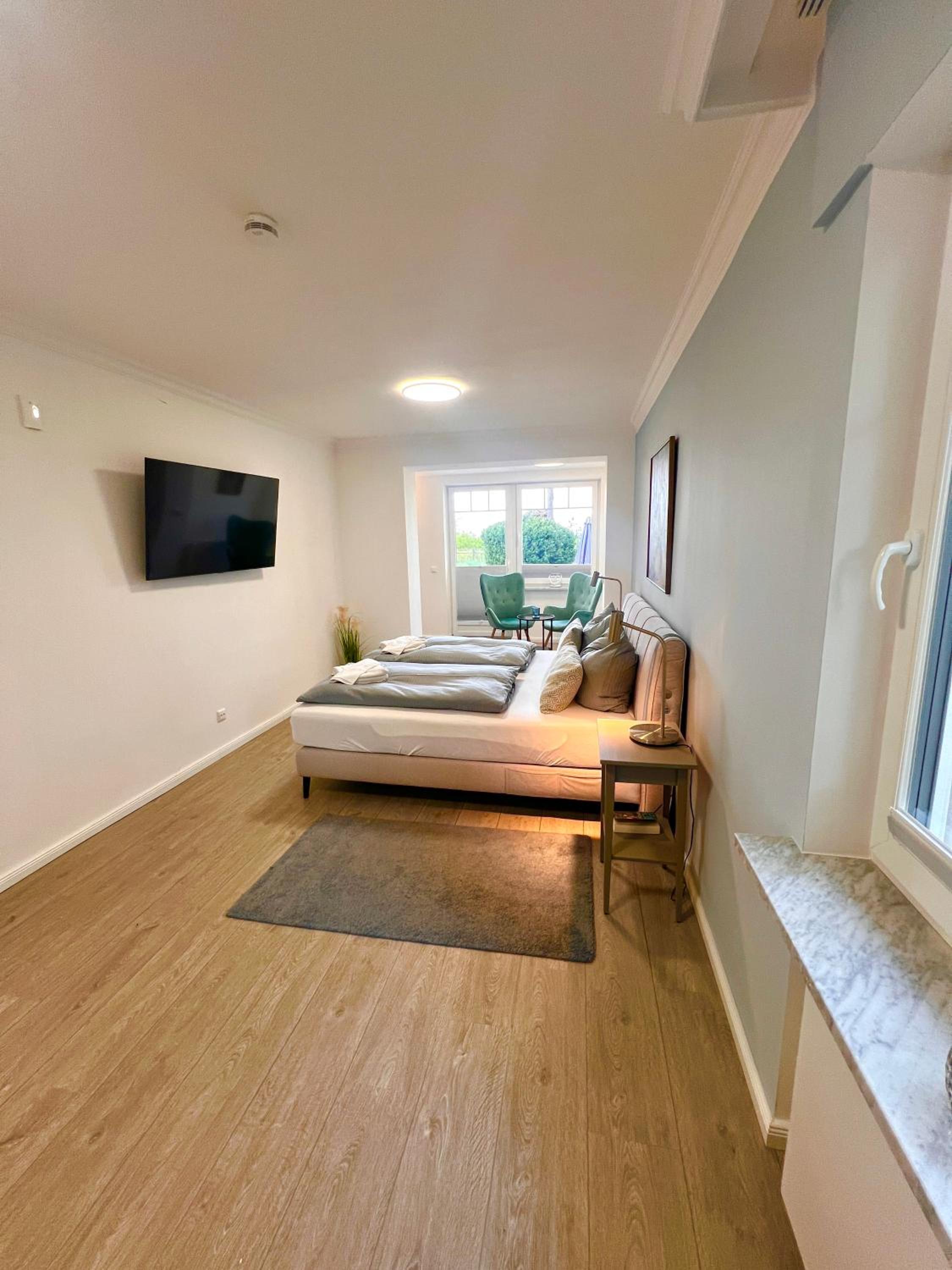 Apartment with Garden View