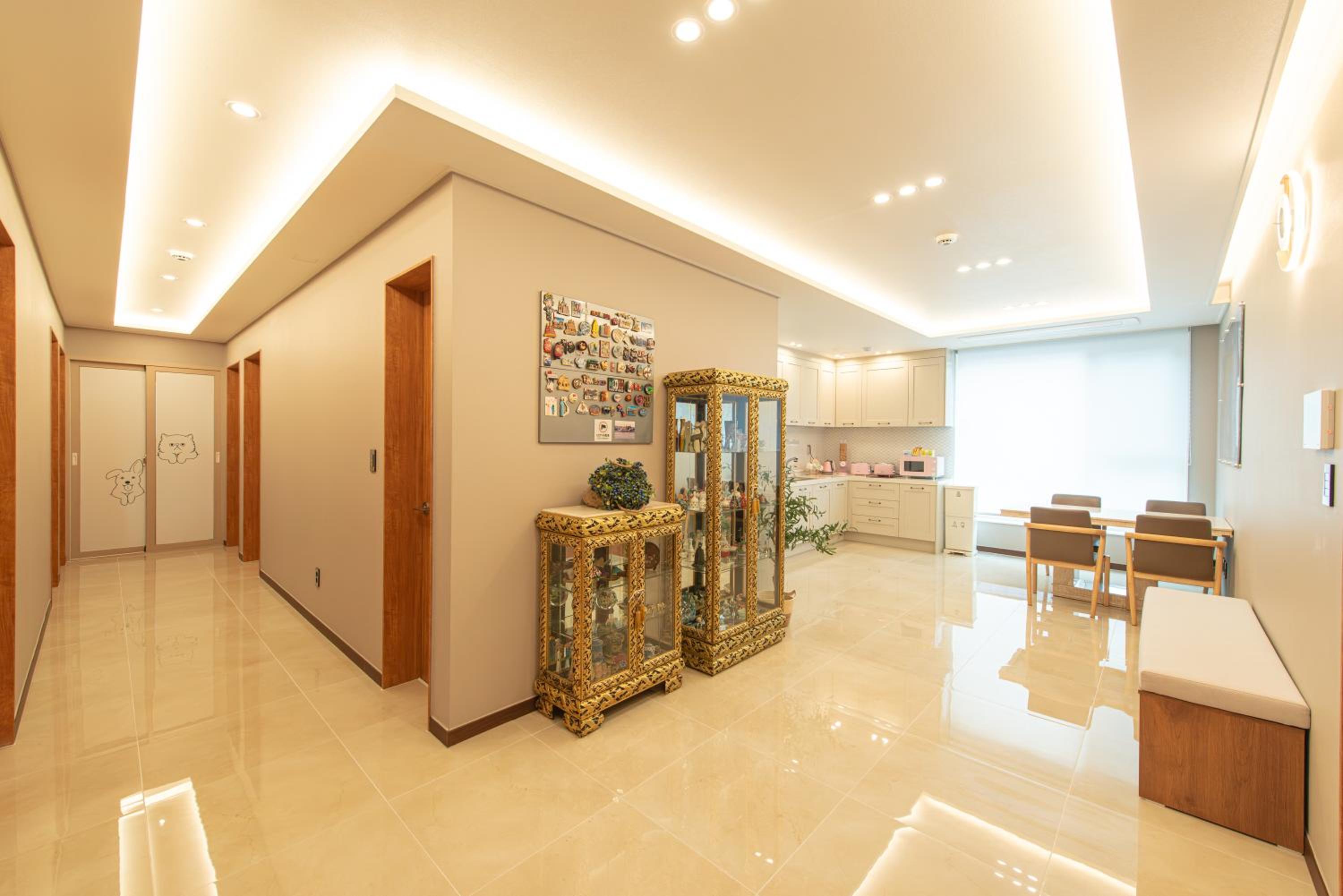 Twin Room with Private Bathroom - Photo 23