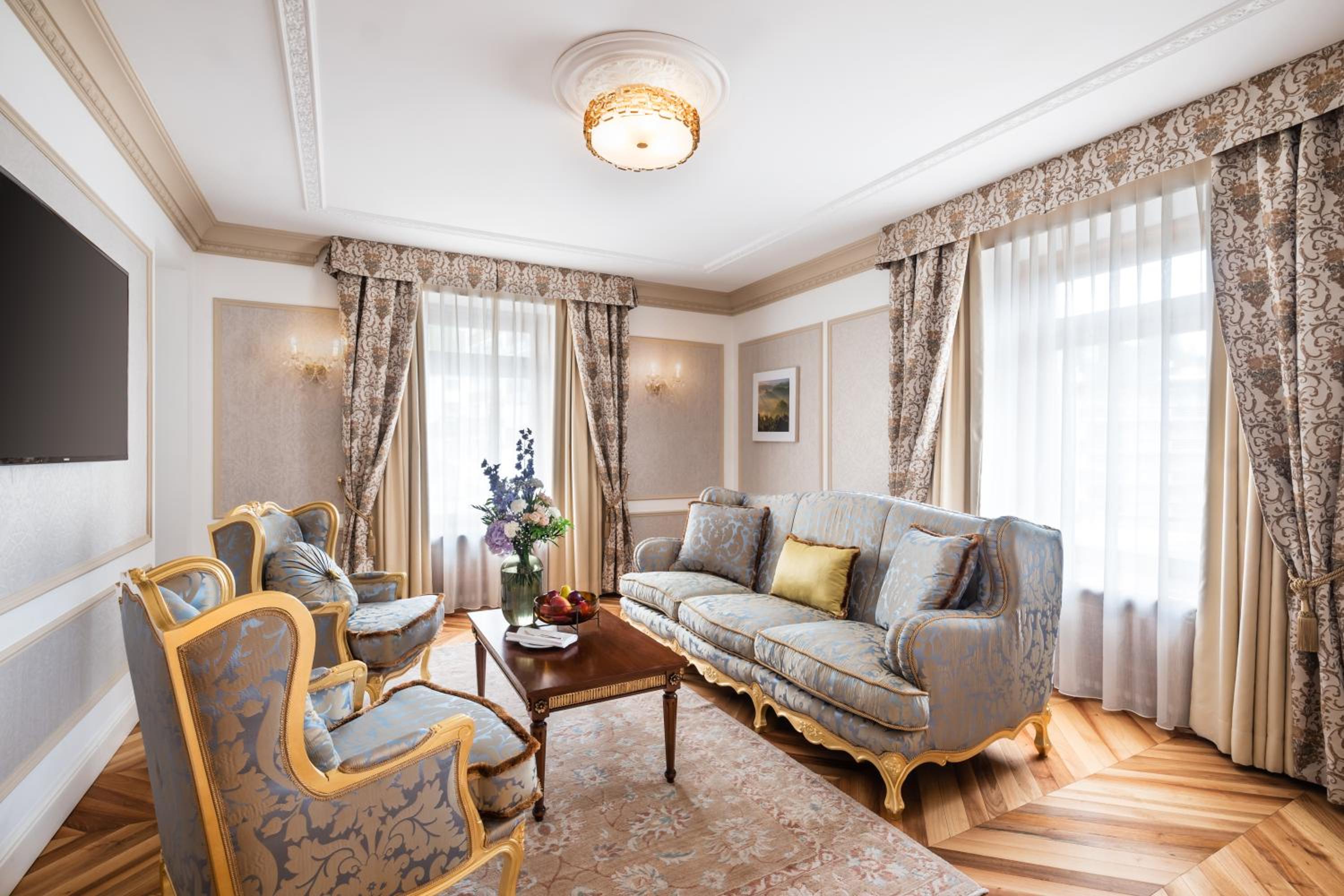 Presidential Suite photo 3