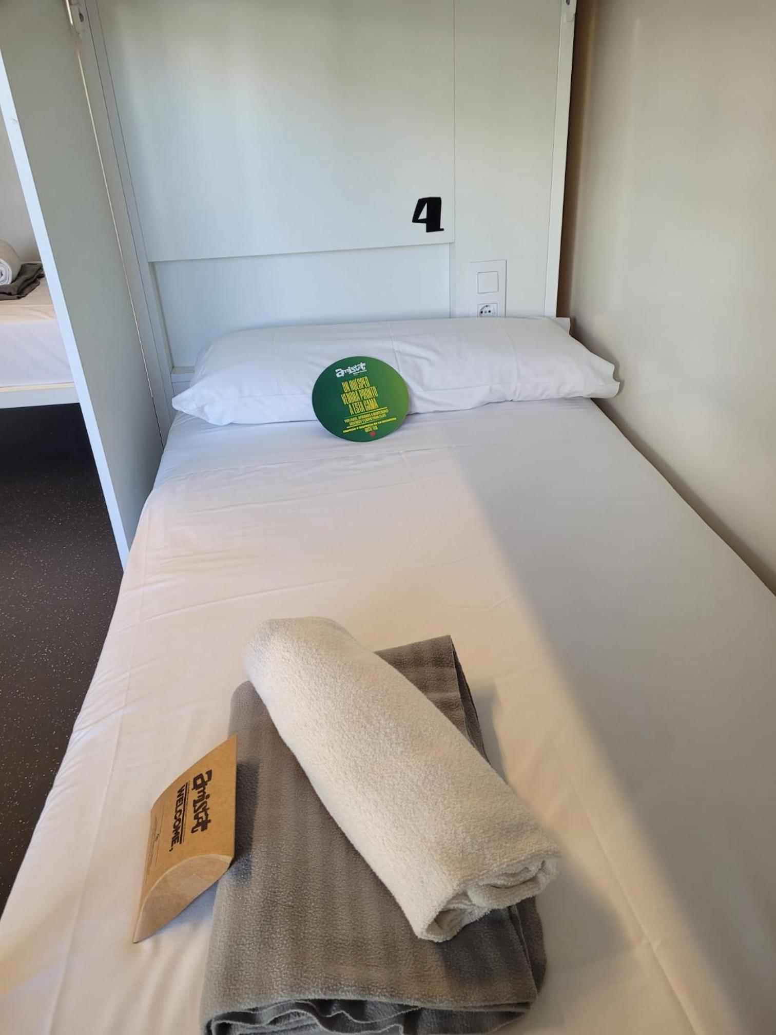 Cama Premium MIXTA en Dormitorio Compartido para 6 personas con Baño Privado.