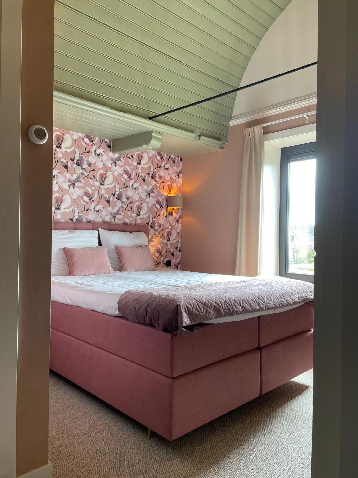 Small Double Room photo 3