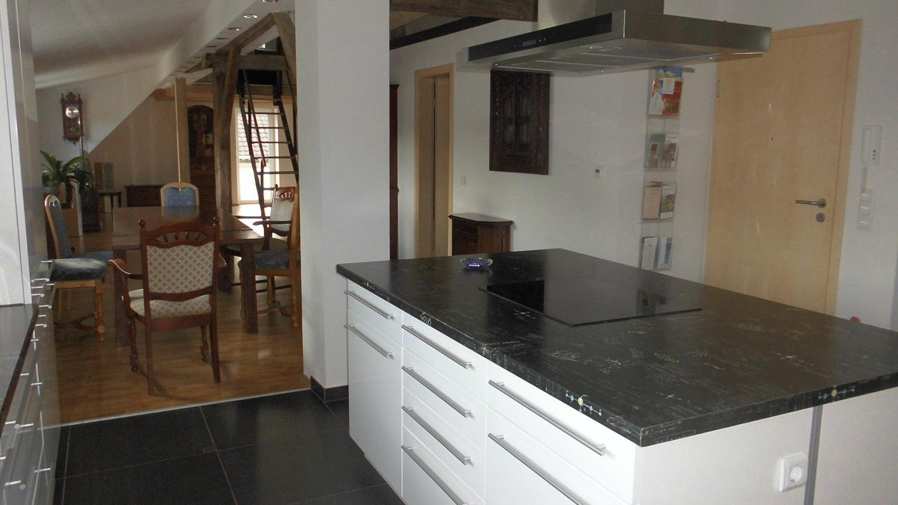 Three-Bedroom Premium Apartment with Balcony photo 2