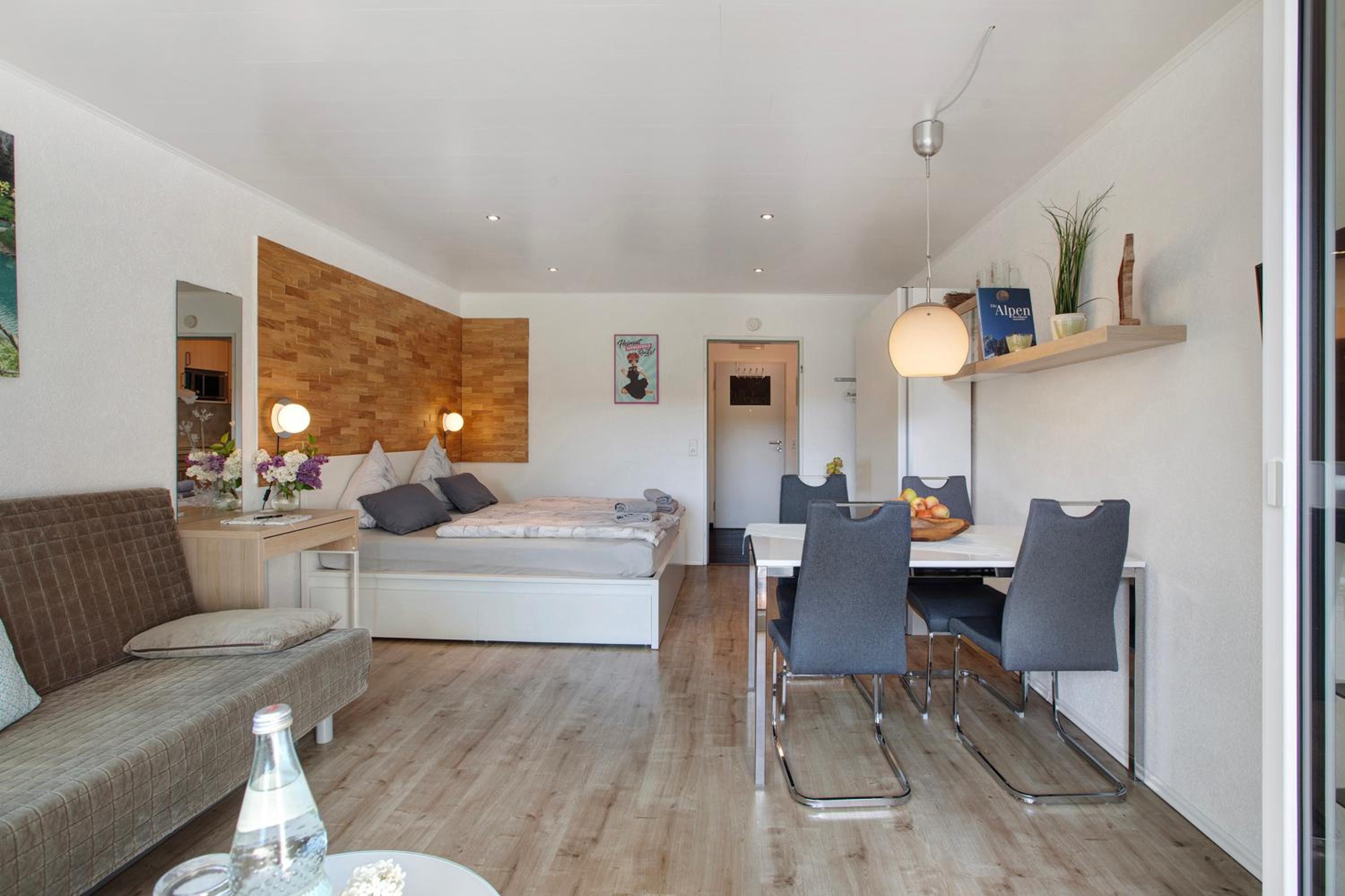 Superior One-Bedroom Apartment with Balcony photo 3