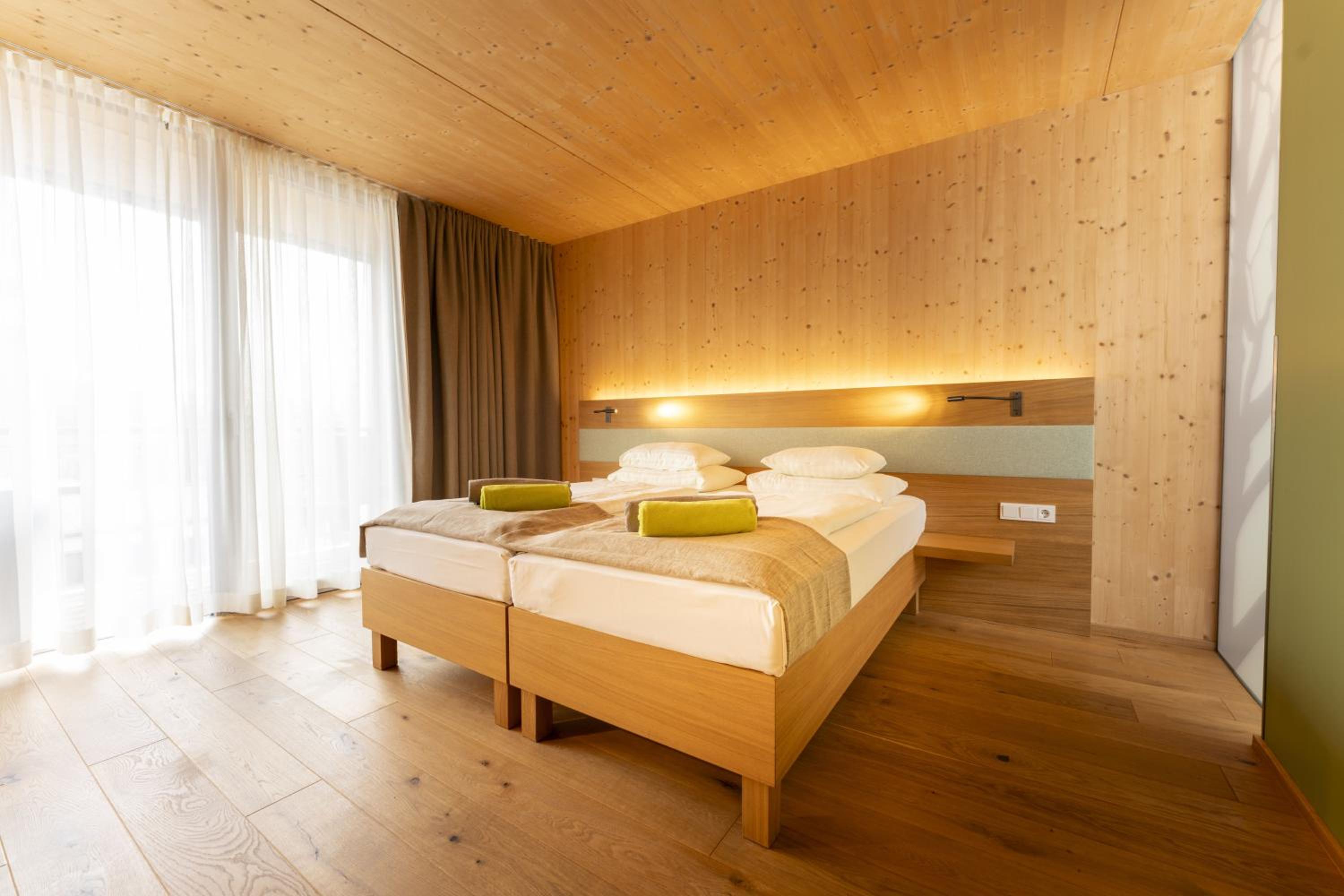 Premium Double or Twin Room with Balcony photo 1