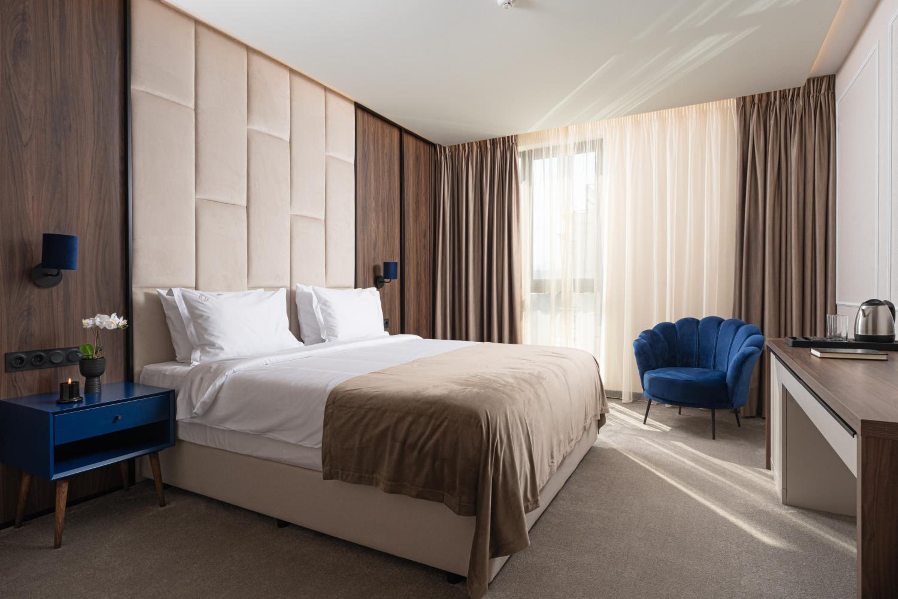 Economy Double Room photo 3