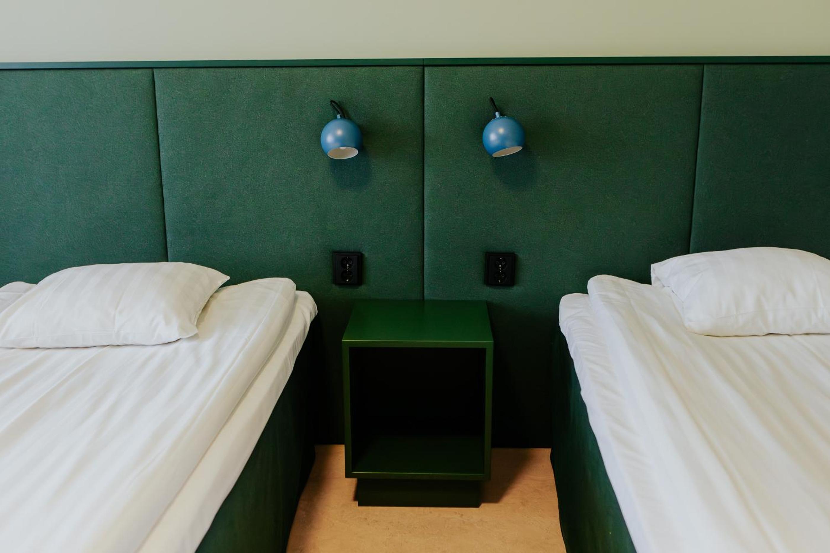 Standard Twin Room - Photo 2