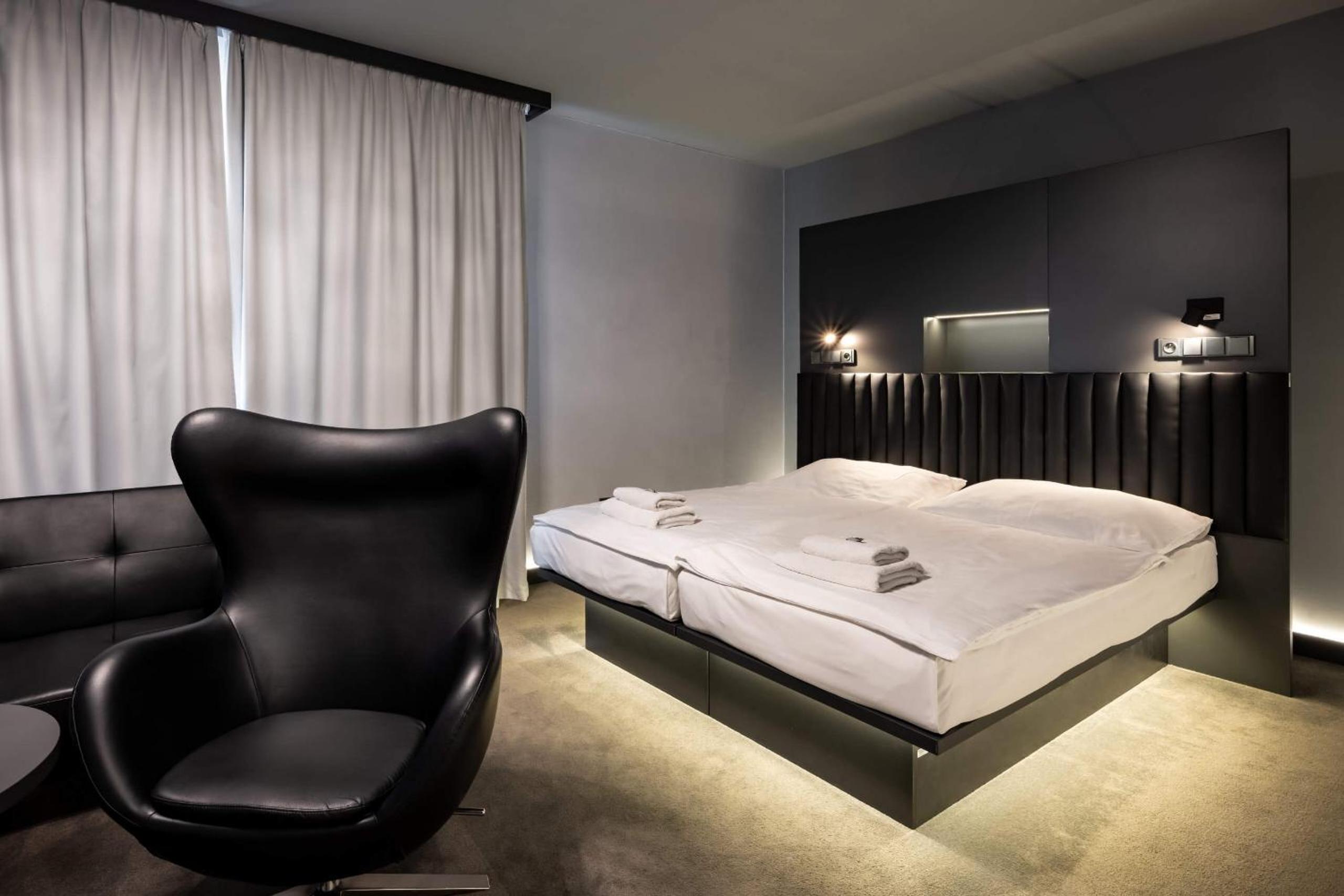 Double or Twin Room with Extra Bed photo 1