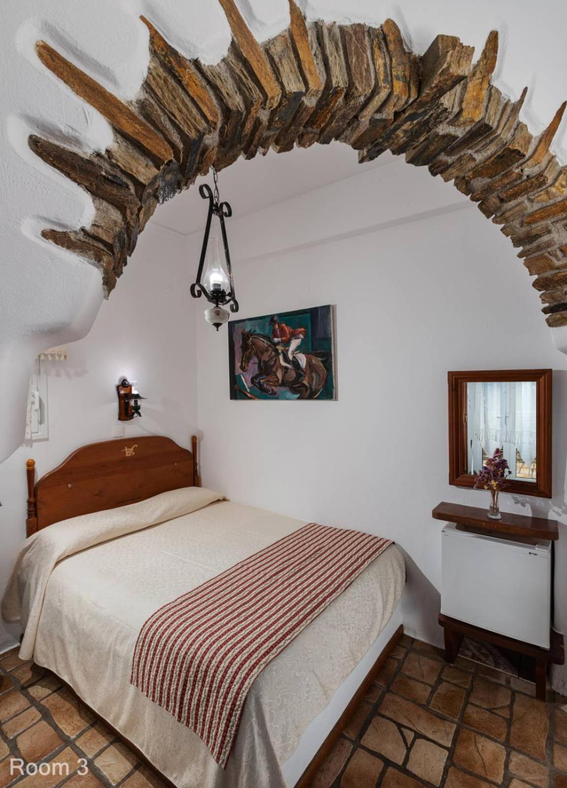 Standard Double Room - Photo 6