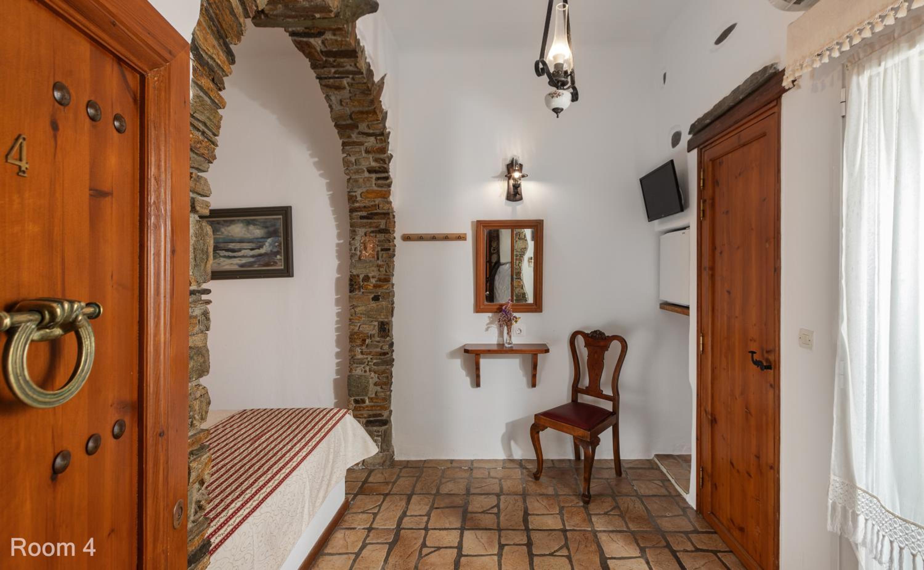 Standard Double Room - Photo 31