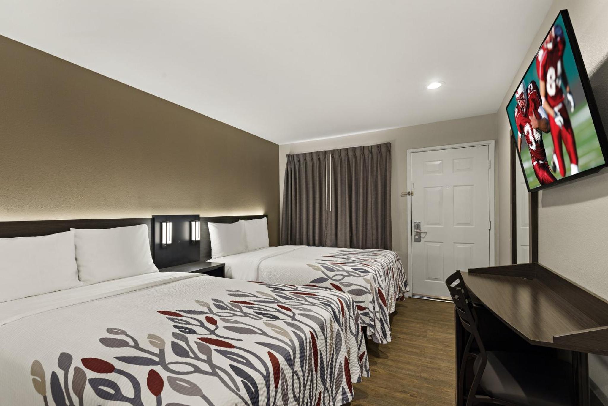 Standard Room with Two Double Beds Non-Smoking photo 3