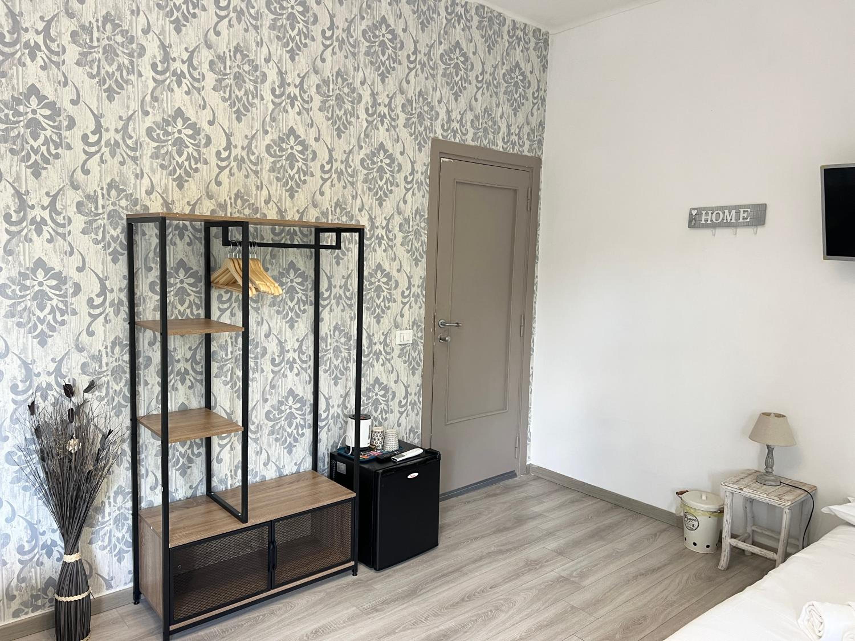Large Double Room photo 2