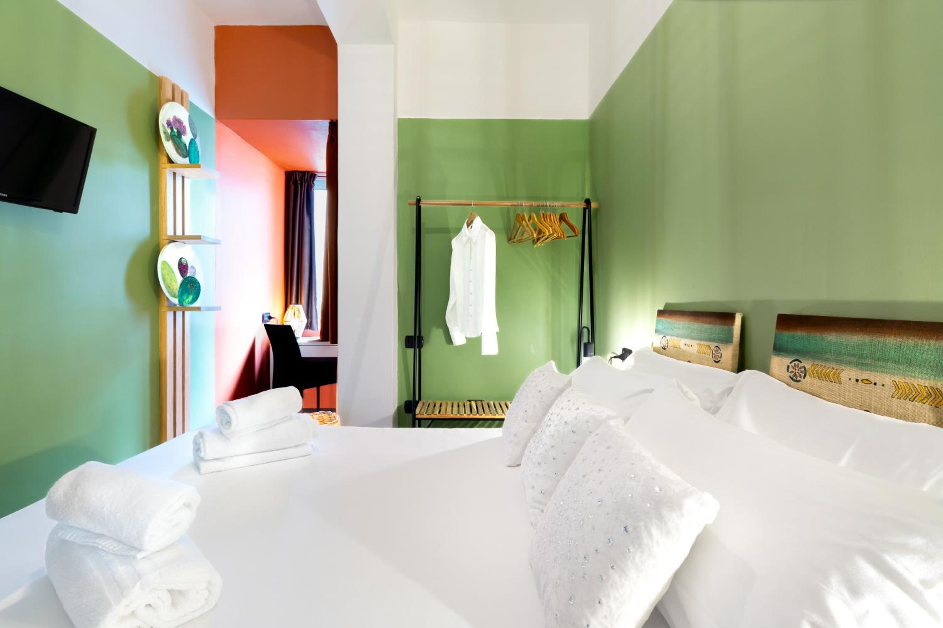 Economy Double Room photo 2