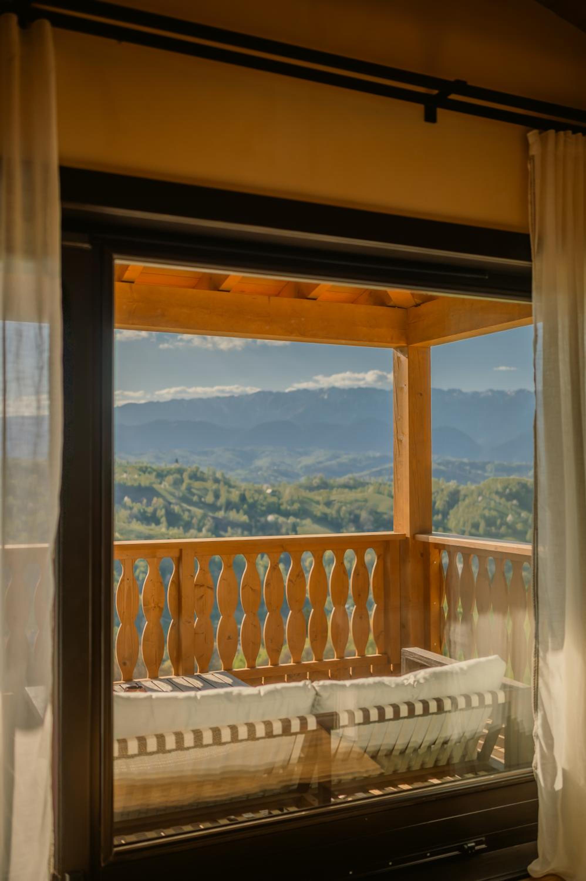 Villa - Photo 4