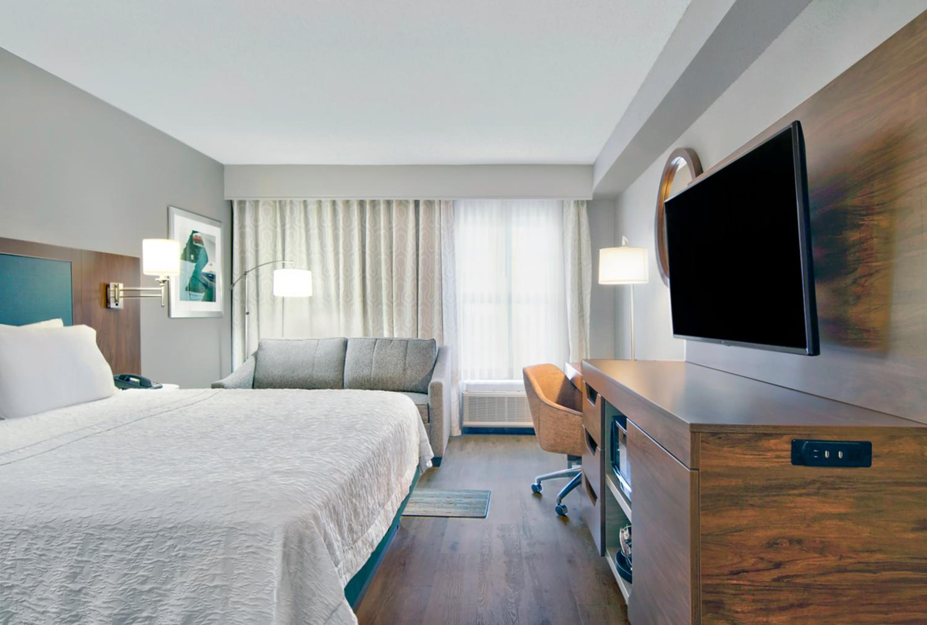 King Room - Hearing Access/Non-Smoking - Photo 3