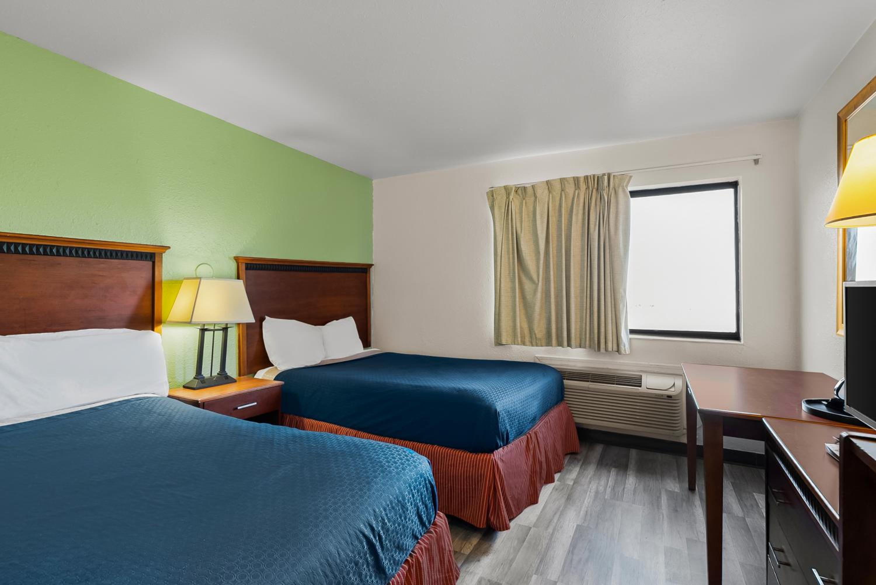 Double Room with Two Double Beds - Non-Smoking