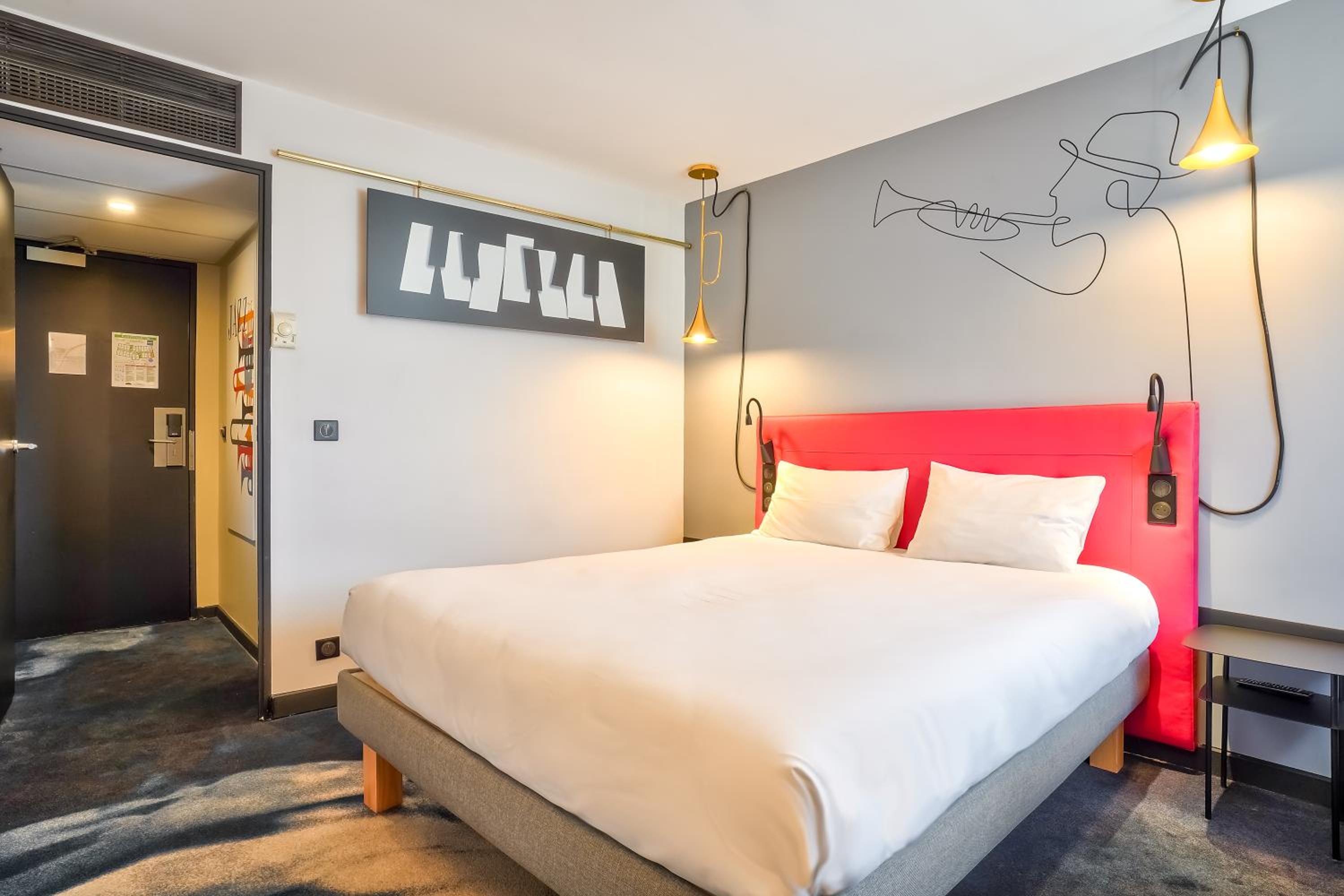 Double Room - Photo 8