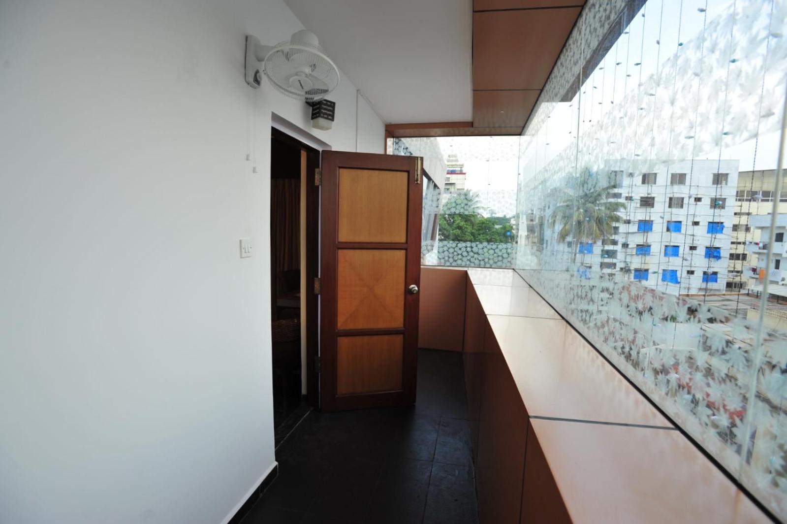 Twin Room with Balcony