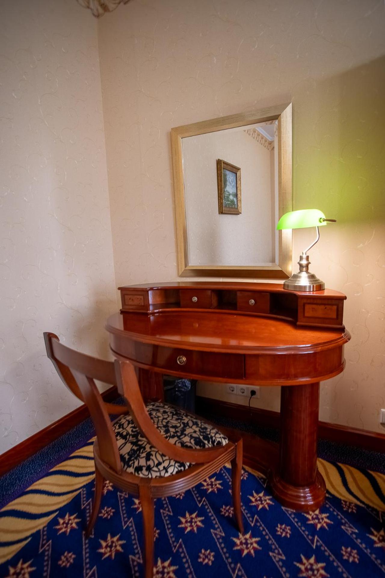 Deluxe Suite photo 3