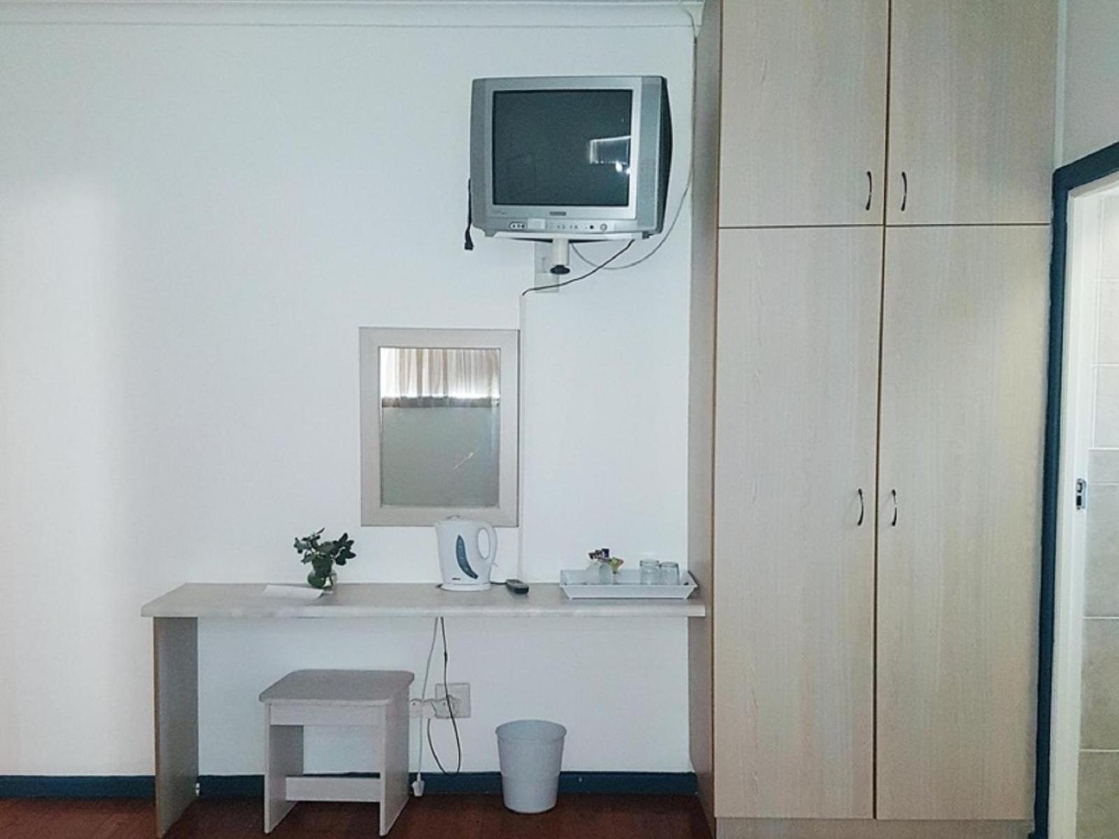 Standard Triple Room photo 3