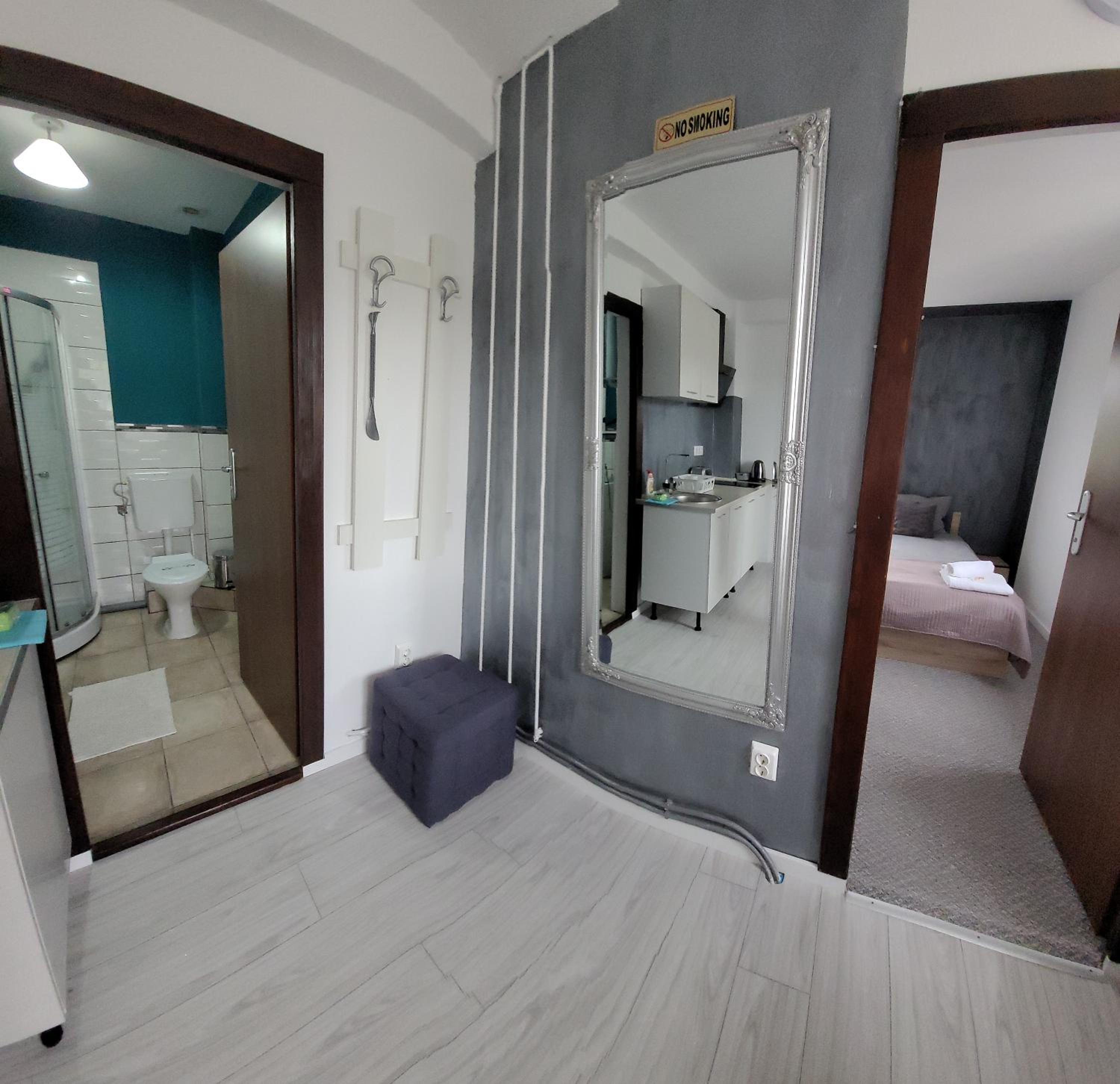 Apartment - Photo 10