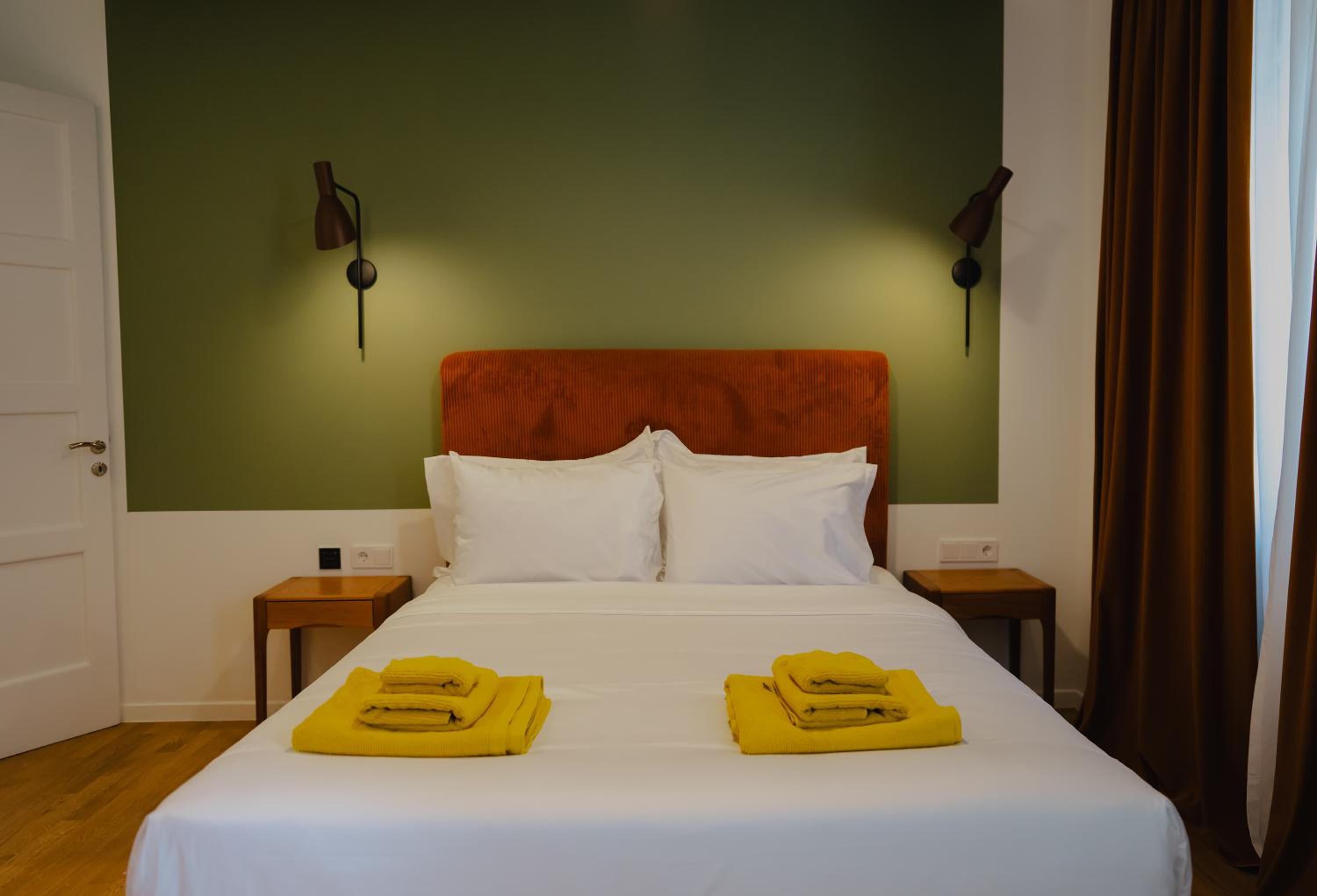 Deluxe Queen Room photo 2