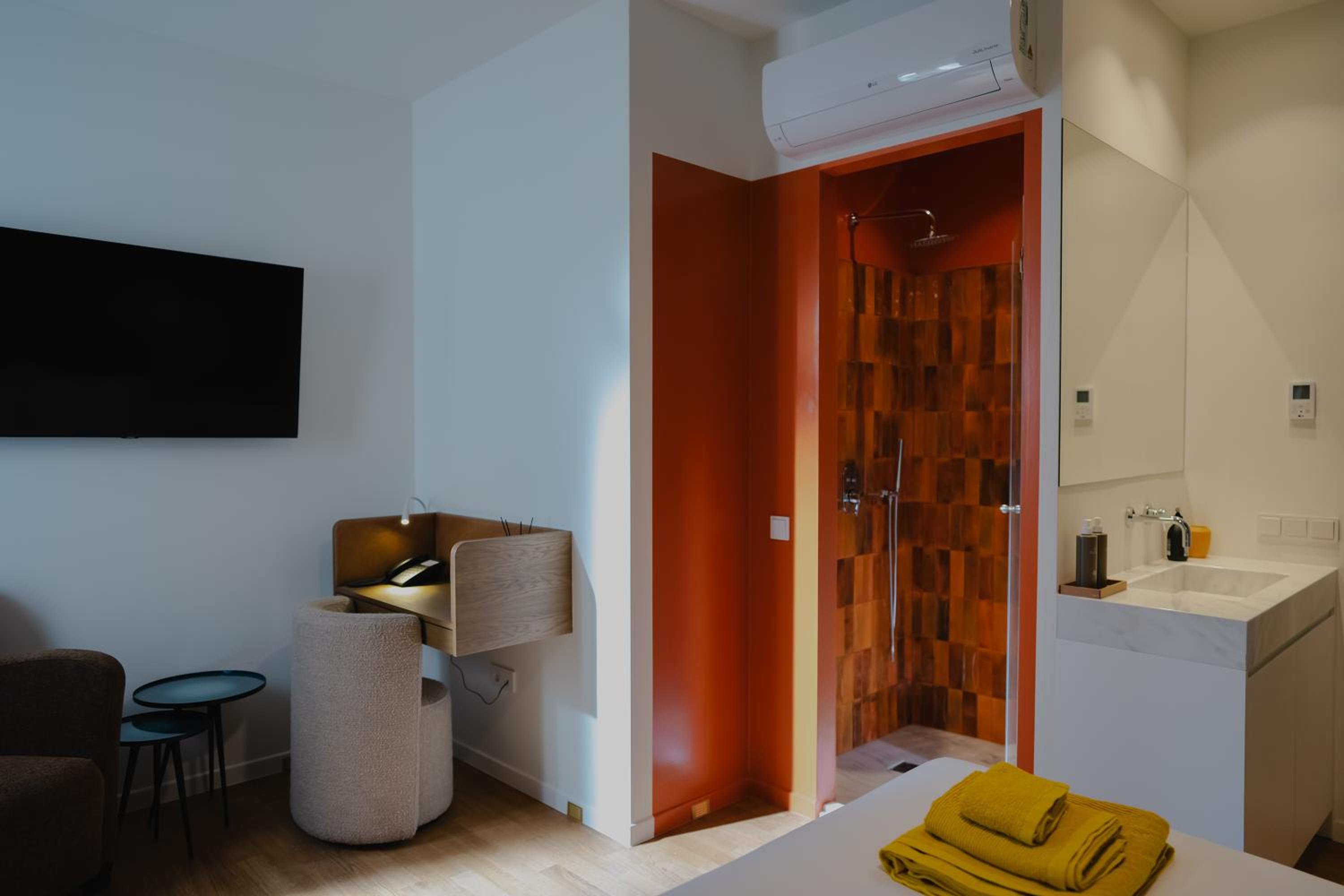 Deluxe Queen Room photo 3