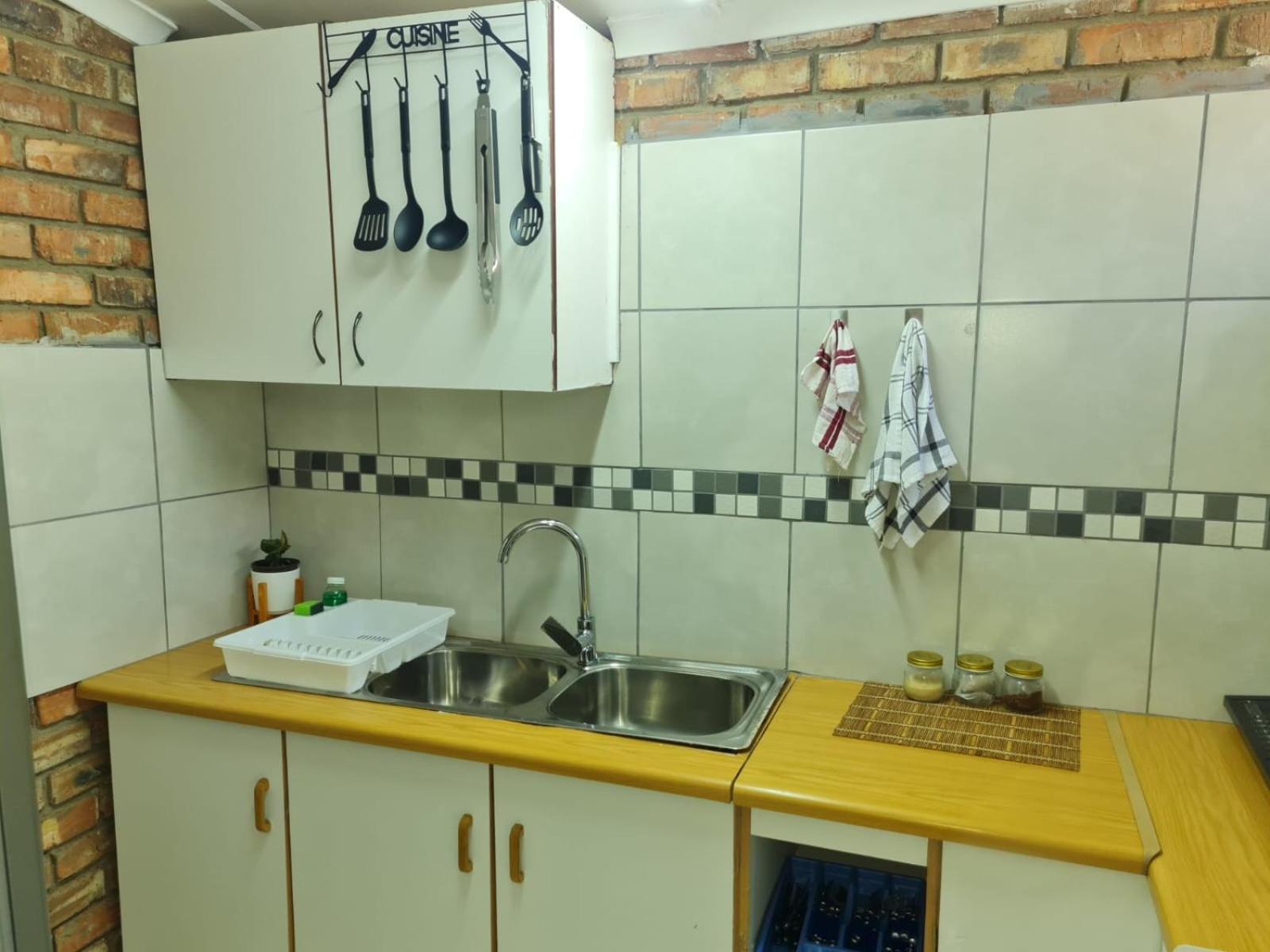 Superior Double or Twin Room - Photo 11