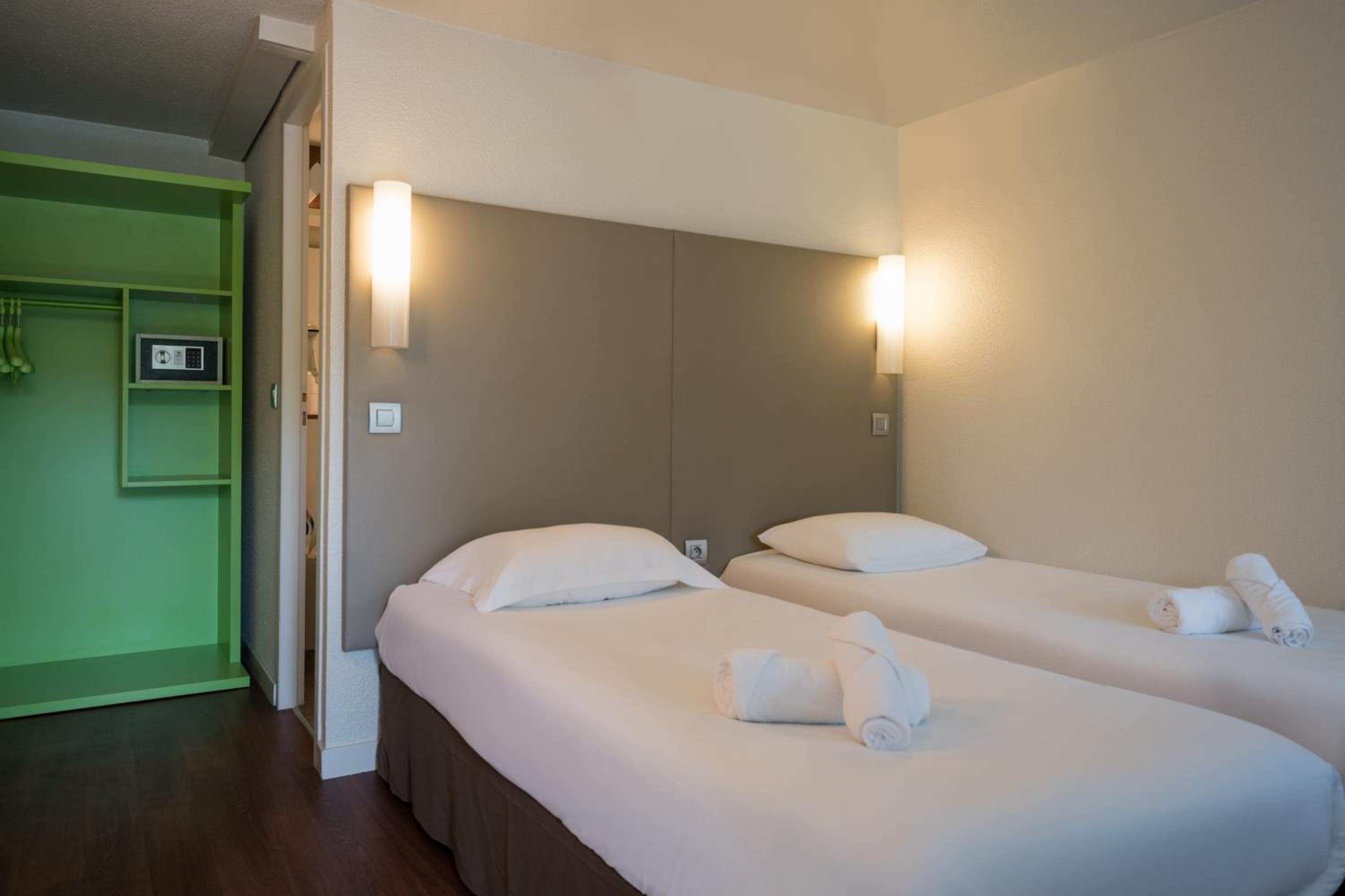 Superior Twin Room - Photo 1