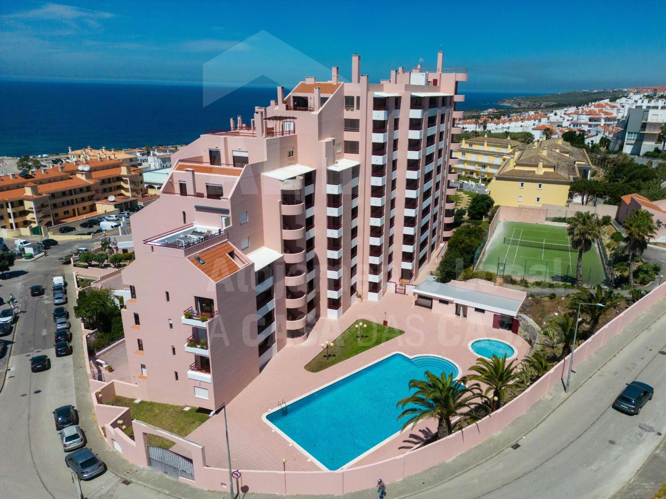 Apartment with Balcony photo 2