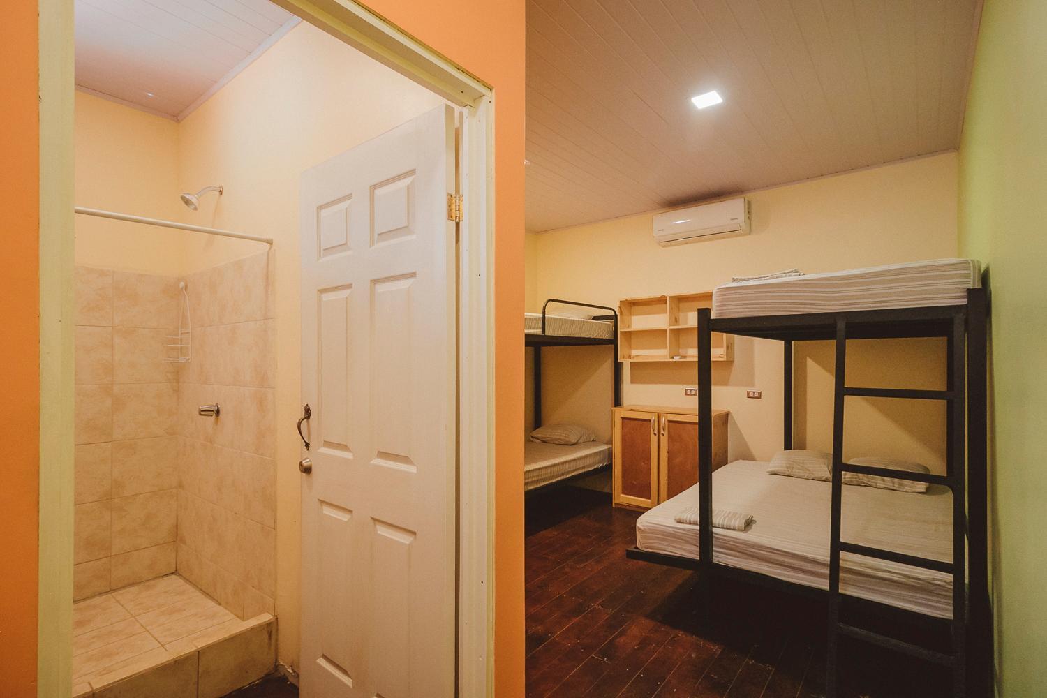 Standard Quadruple Room photo 2