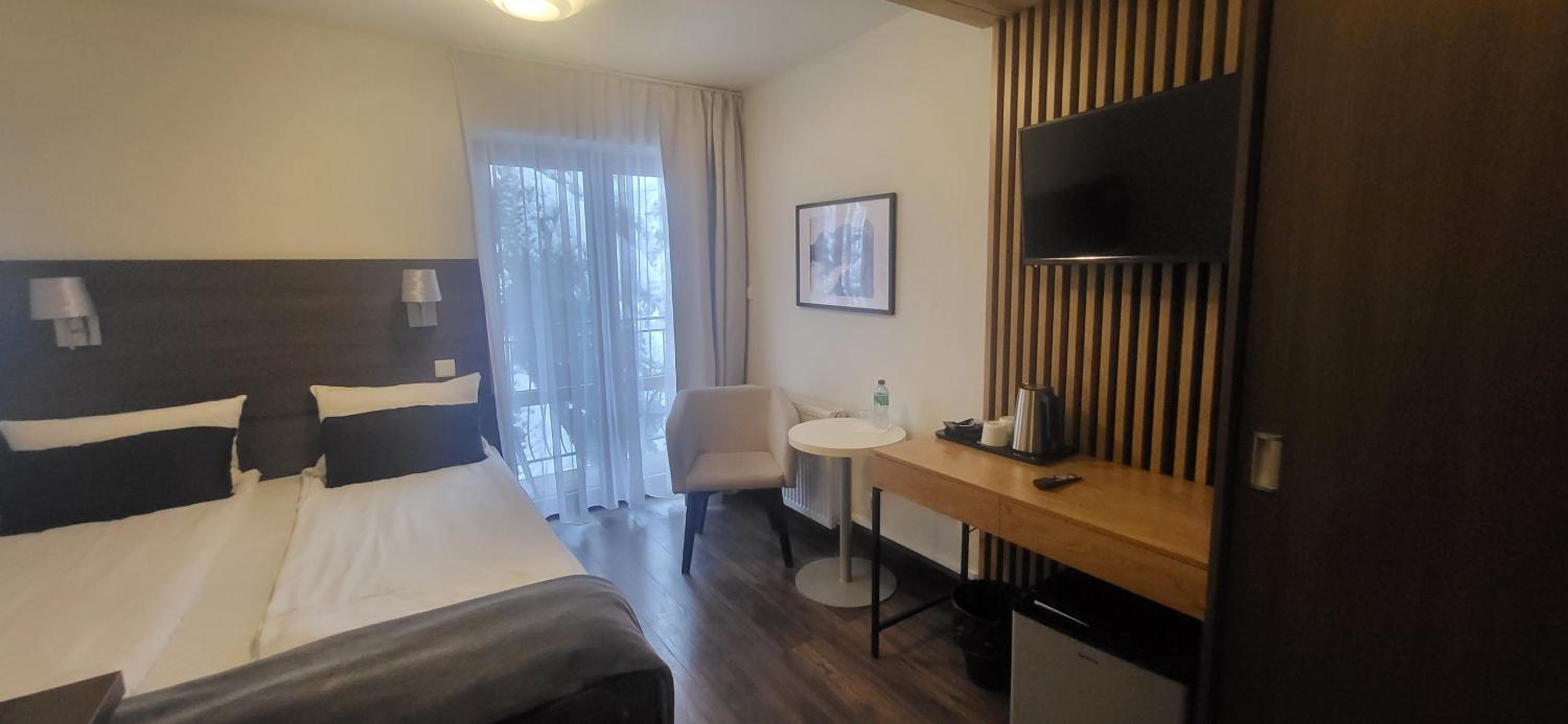 Deluxe Double Room - Photo 2