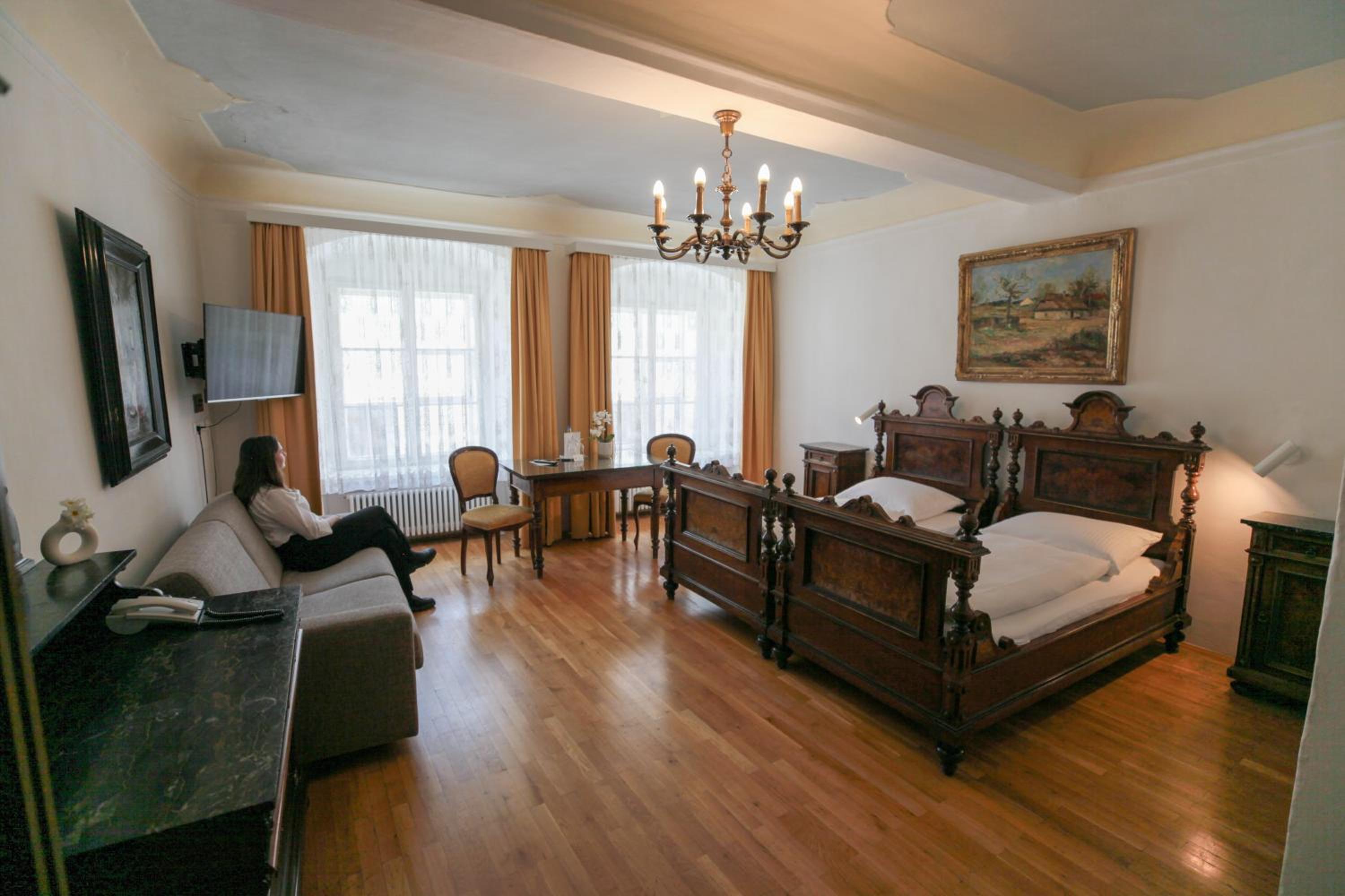 Superior Deluxe Double or Twin Room  - Photo 8
