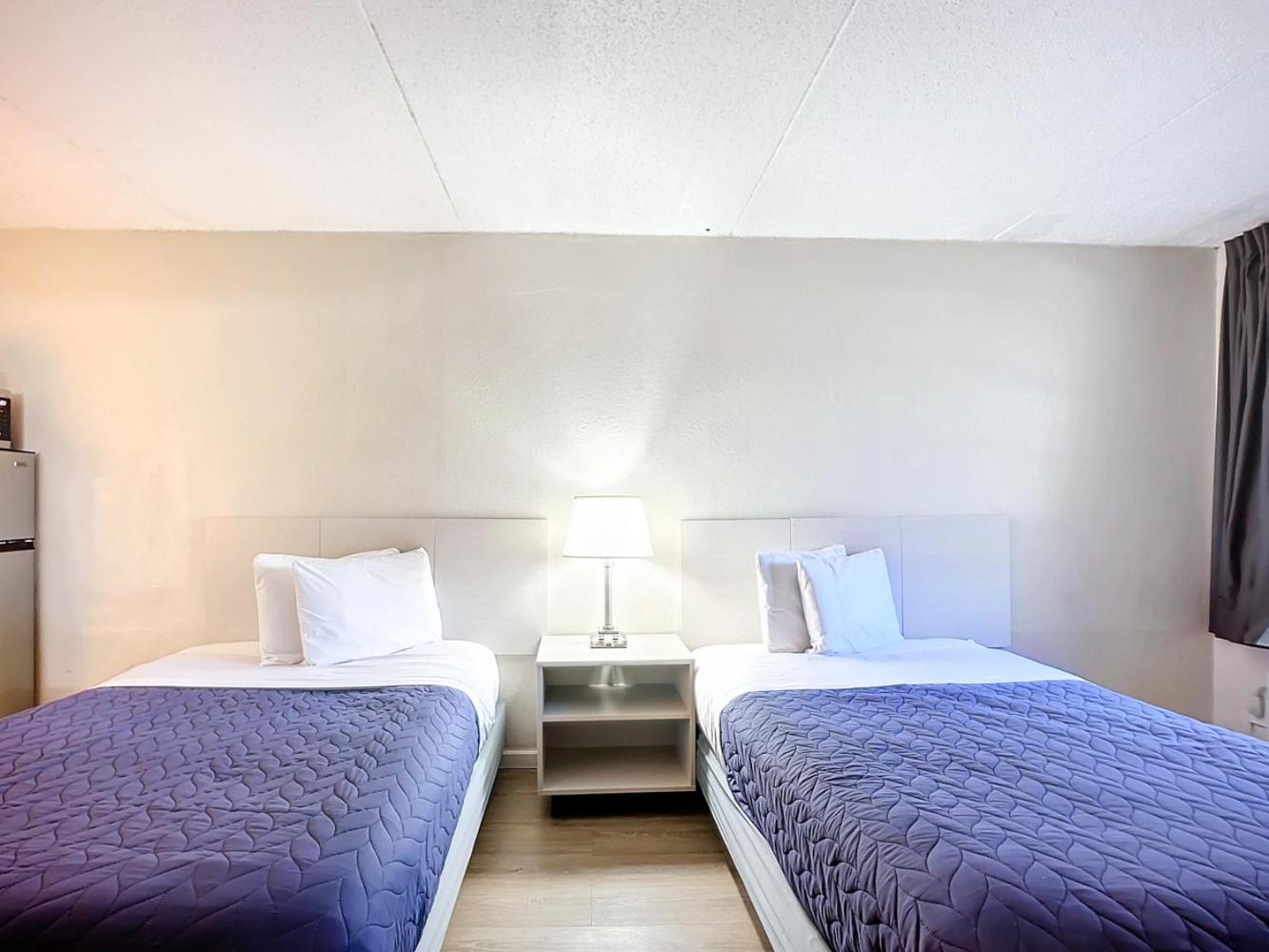 Double Room with Two Double Beds - Non-Smoking photo 3